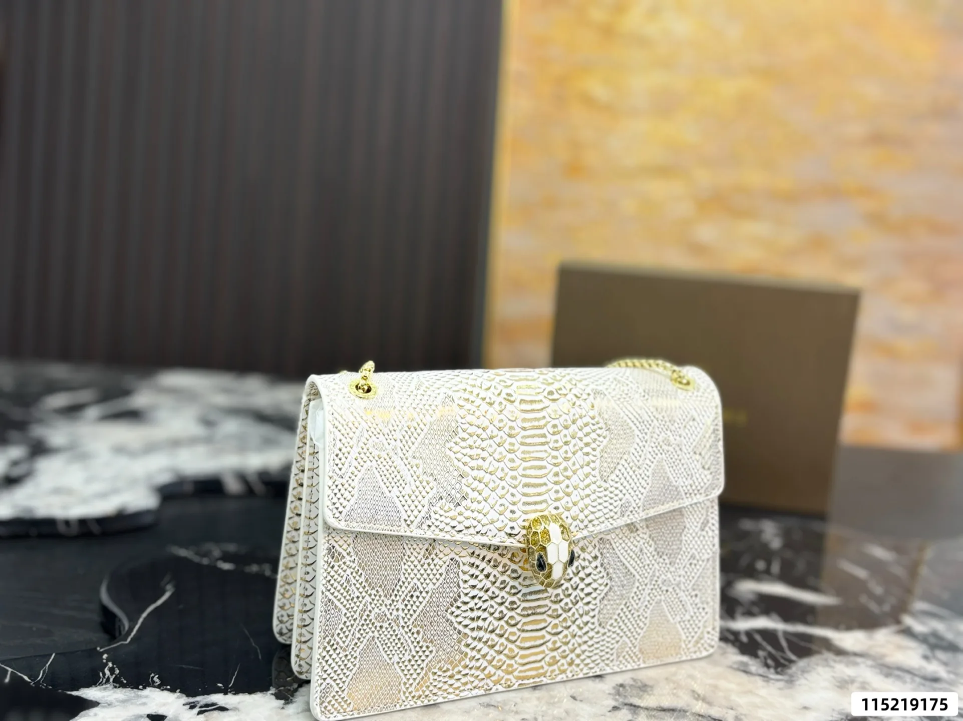 Serpenti Forever Chain Shoulder Bag D26018300 — view 5