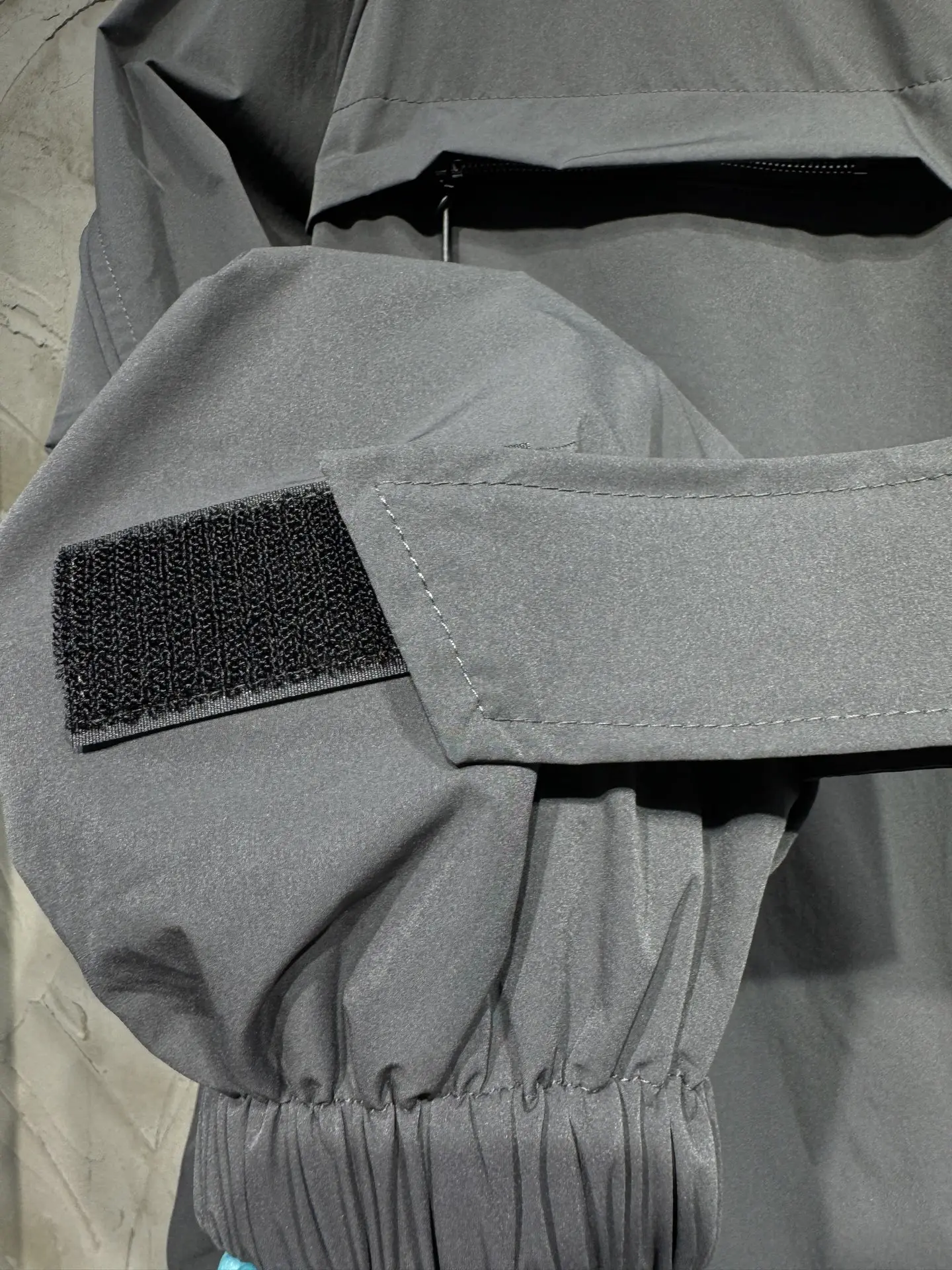 Crinkled Nylon Zip-Up Jacket D26523031 — view 12