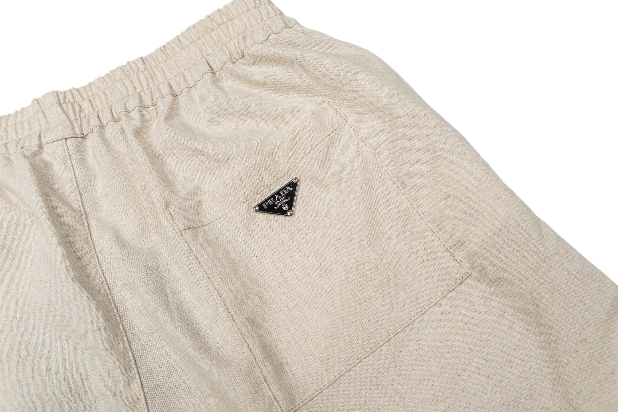 Logo-Appliquéd Cotton and Linen-Blend Shorts D26521206 — view 5