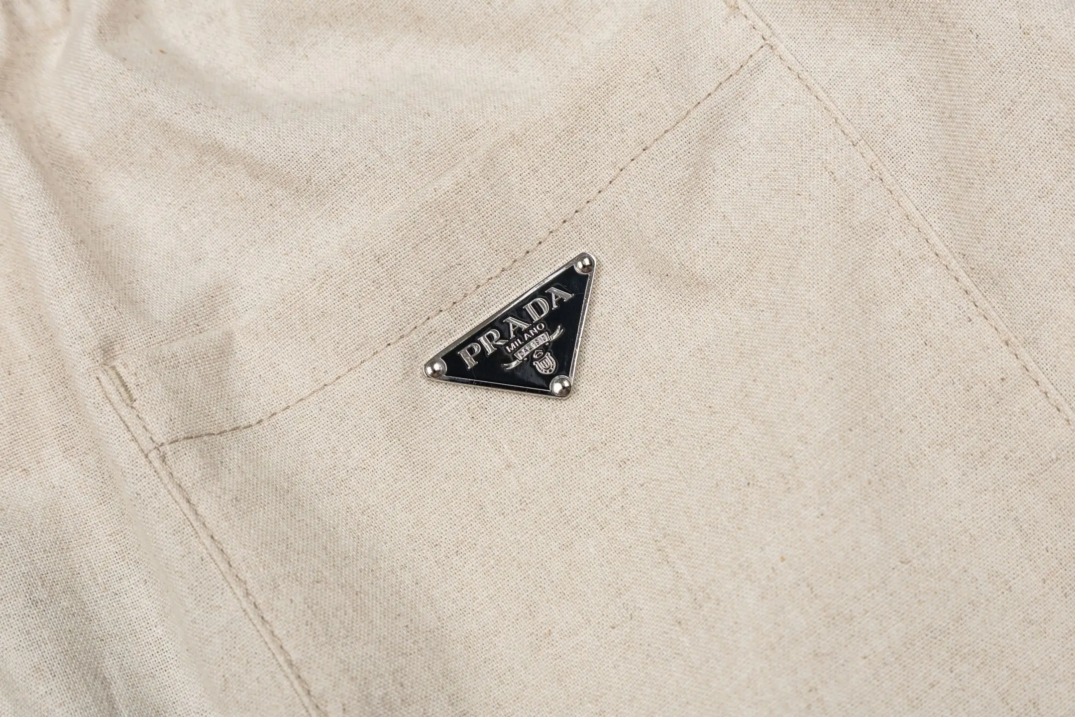 Logo-Appliquéd Cotton and Linen-Blend Shorts D26521206 — view 6