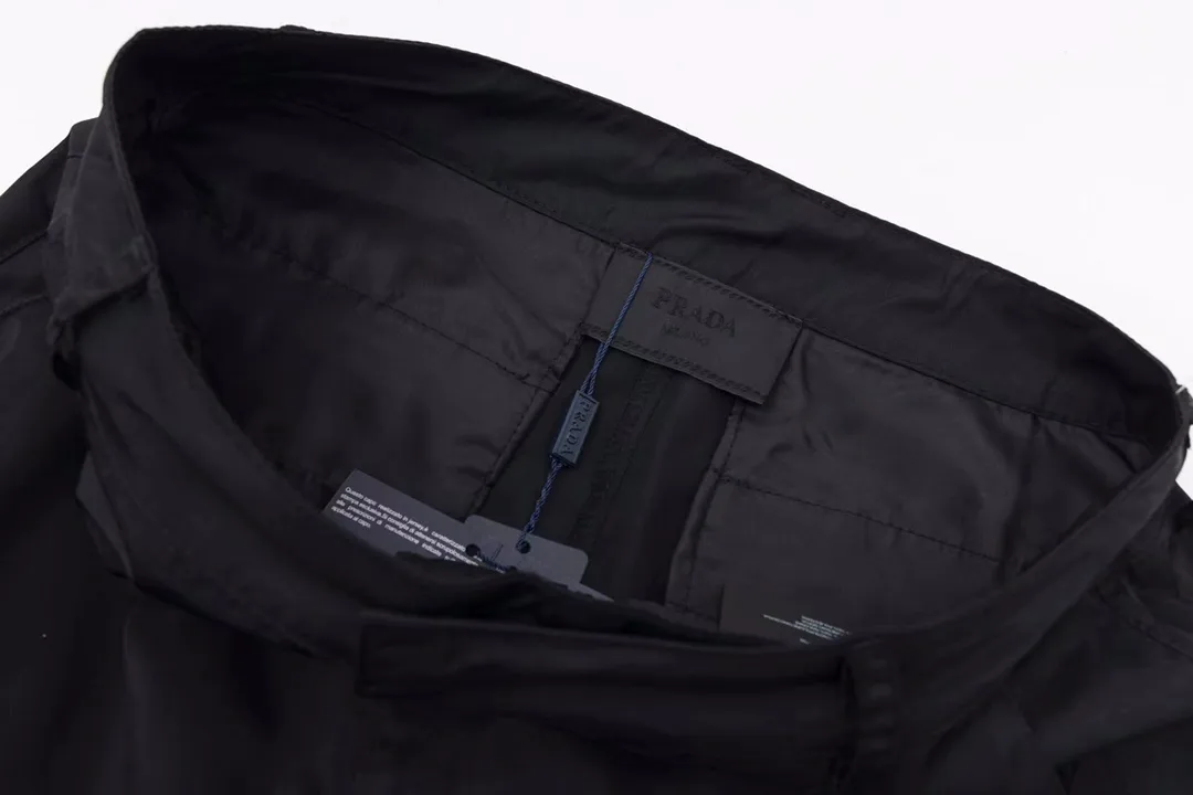Logo-Appliquéd Re-Nylon Cargo Trousers D27013039 — view 8