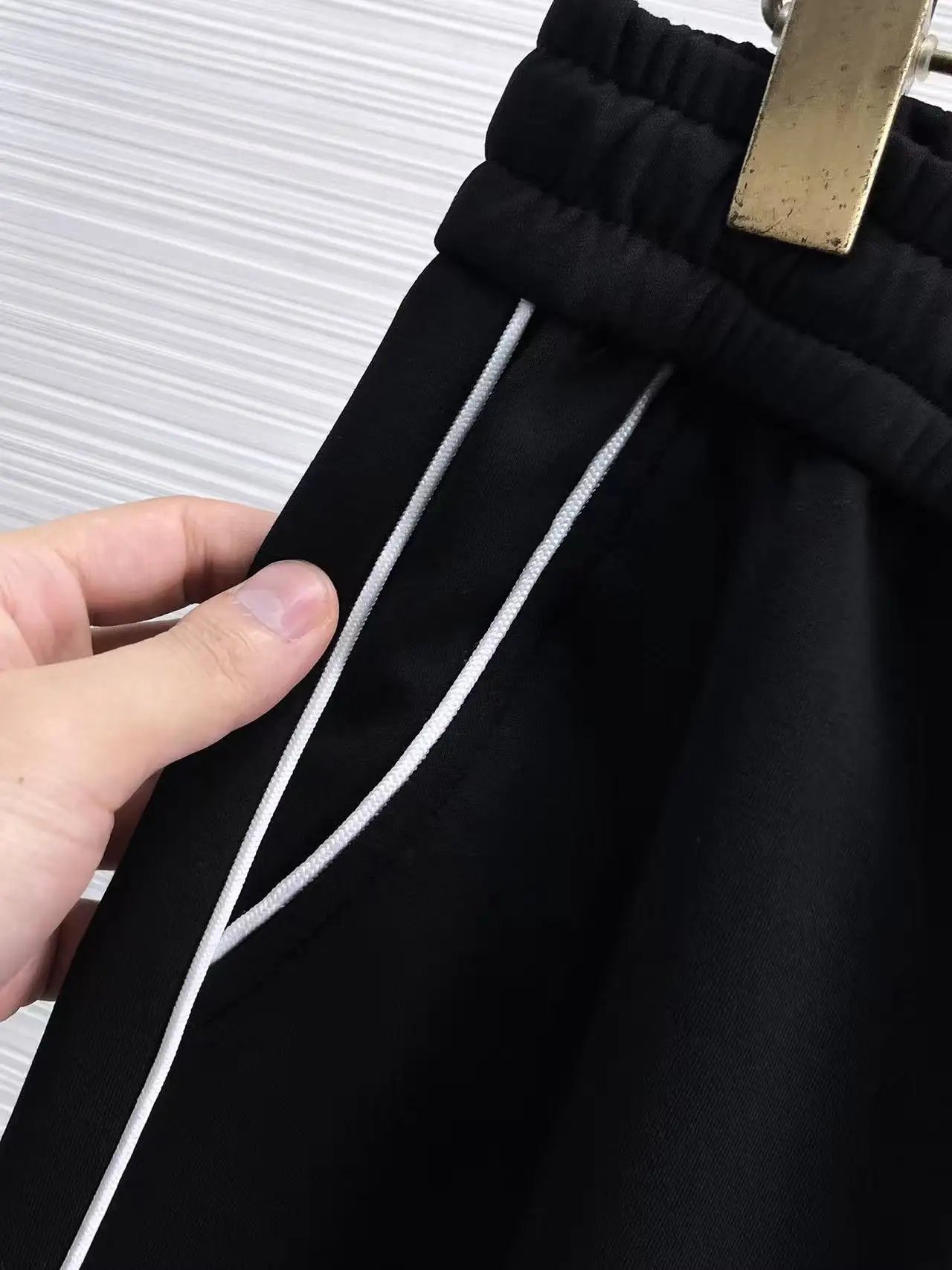 Logo-Appliquéd Tapered Sweatpants D28014415 — view 8