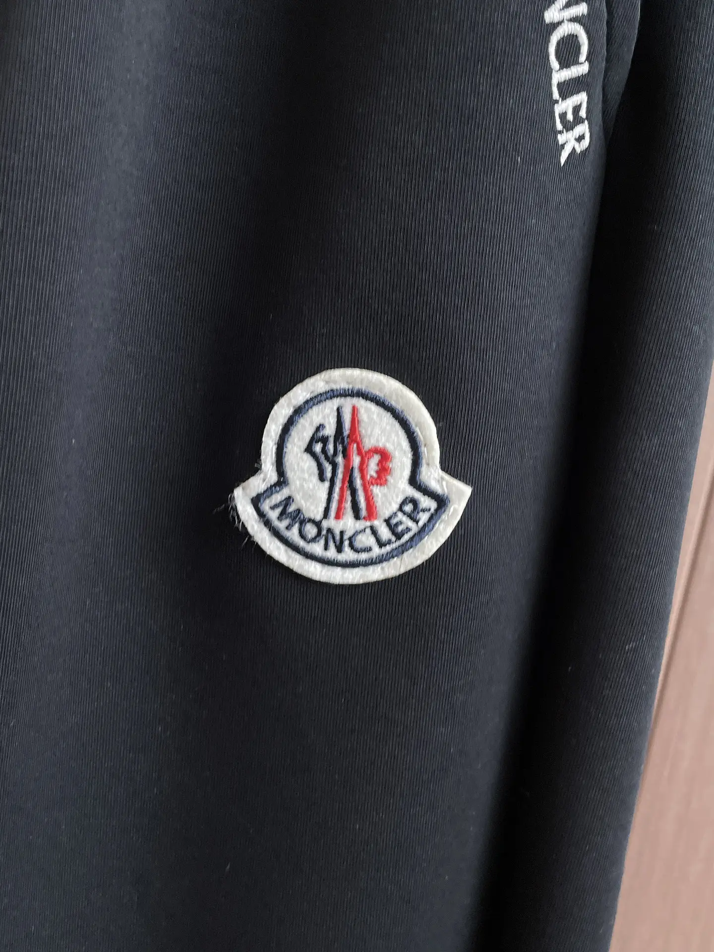 Logo-Appliqué Tapered Sweatpants D28014412 — view 4