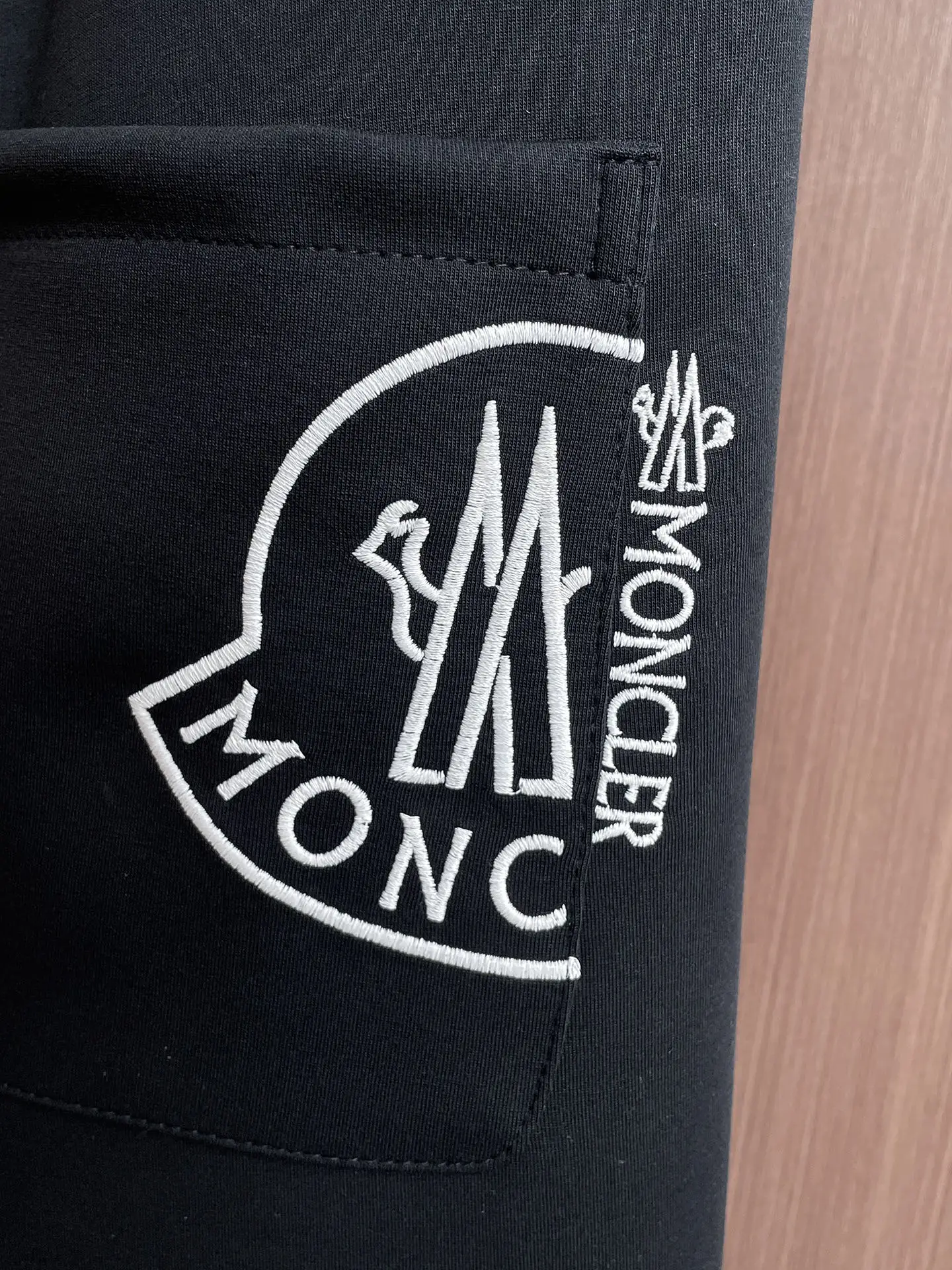 Logo-Patch Tapered Sweatpants D28014409 — view 3