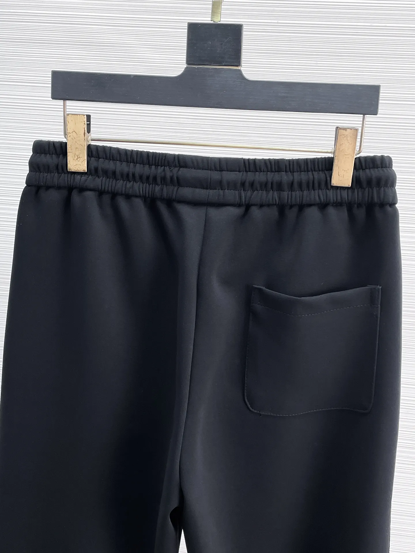 Logo-Print Side-Stripe Sweatpants D28014421 — view 6