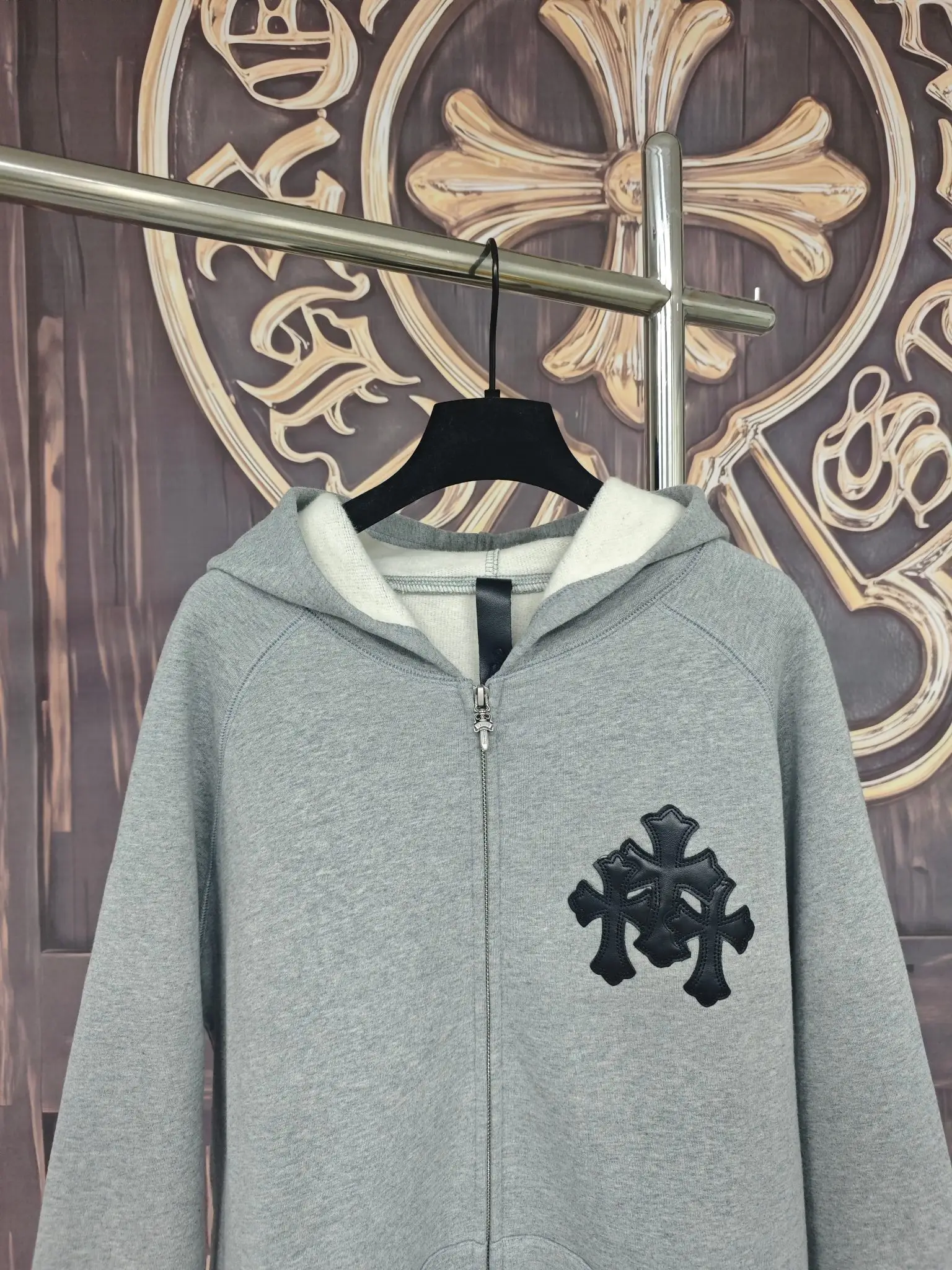 Leather Cross Patch Zip-Up Hoodie D28018996 — view 3