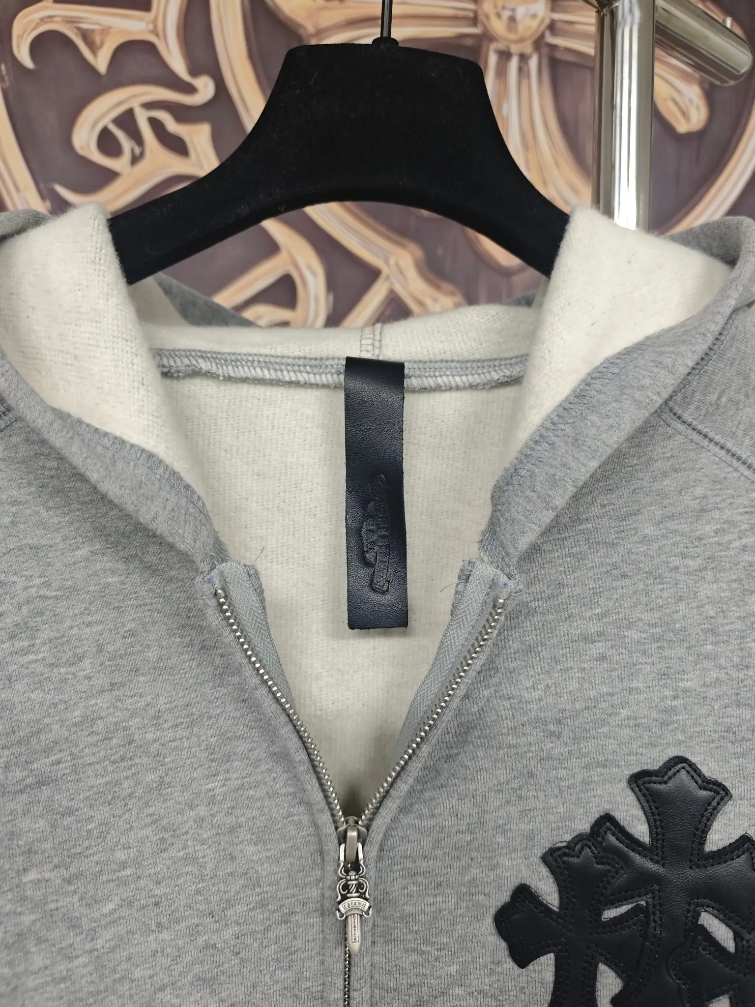 Leather Cross Patch Zip-Up Hoodie D28018996 — view 6