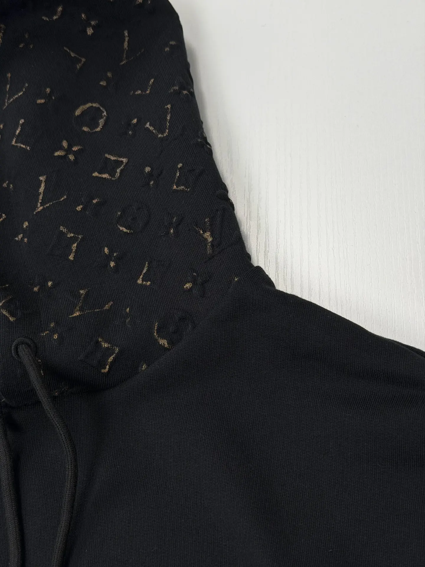 Monogram Embossed Foil-Print Hoodie D28020674 — view 7
