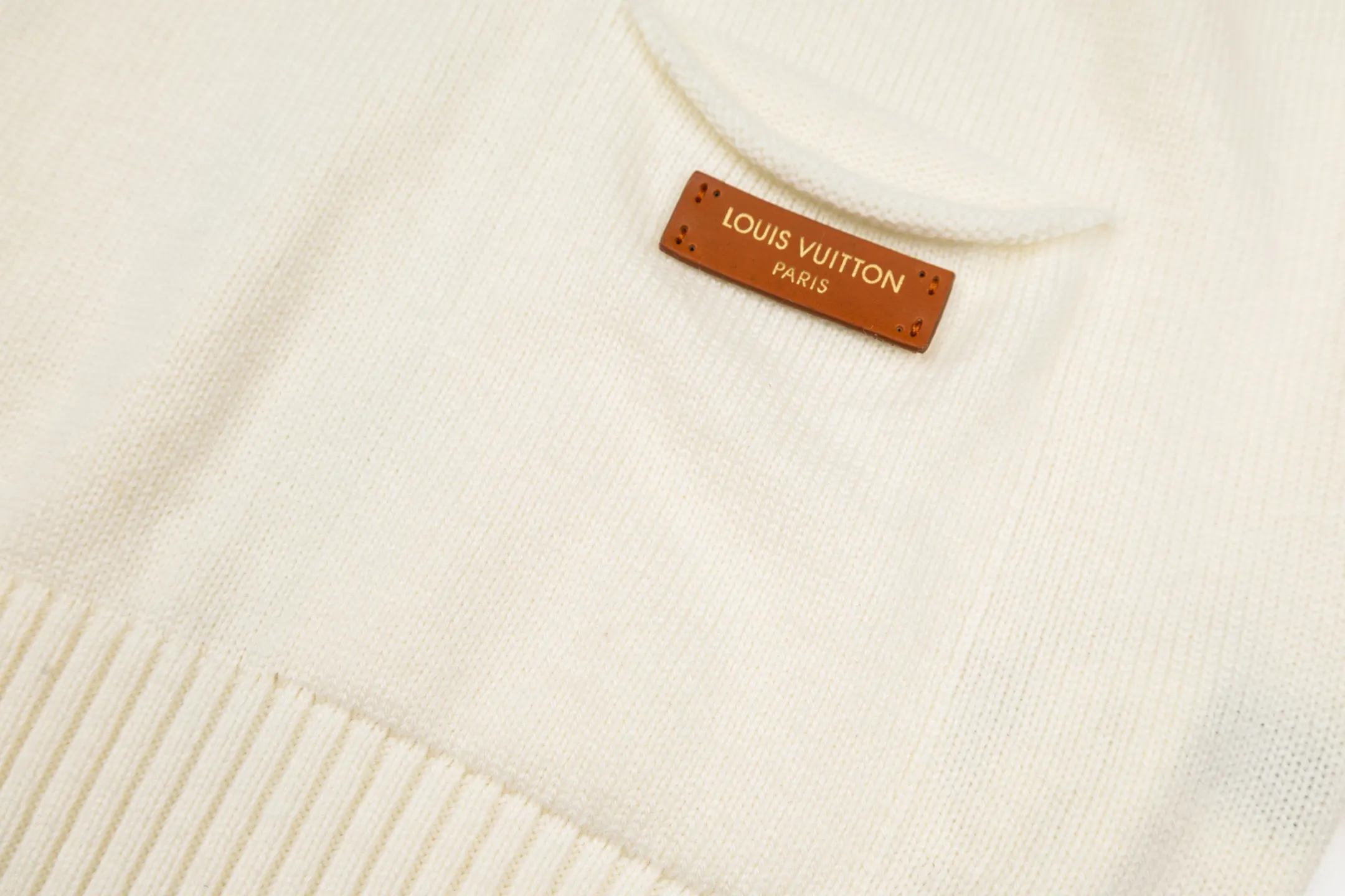 Leather Patch Roll-Neck Wool Sweater D28021102 — view 5