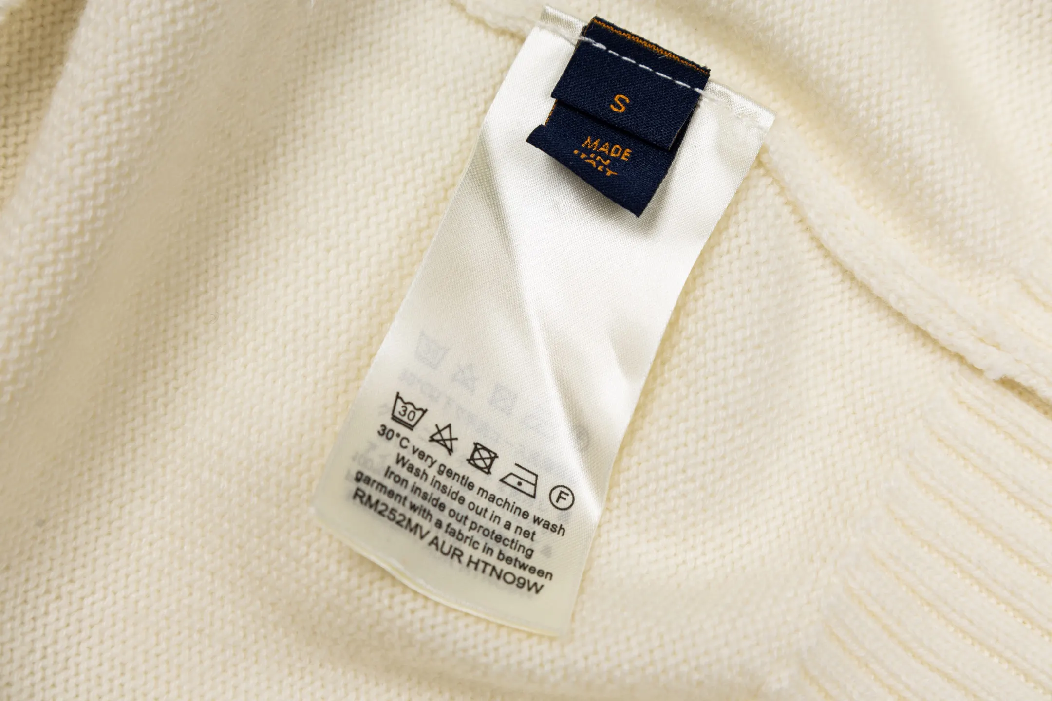 Leather Patch Roll-Neck Wool Sweater D28021102 — view 9