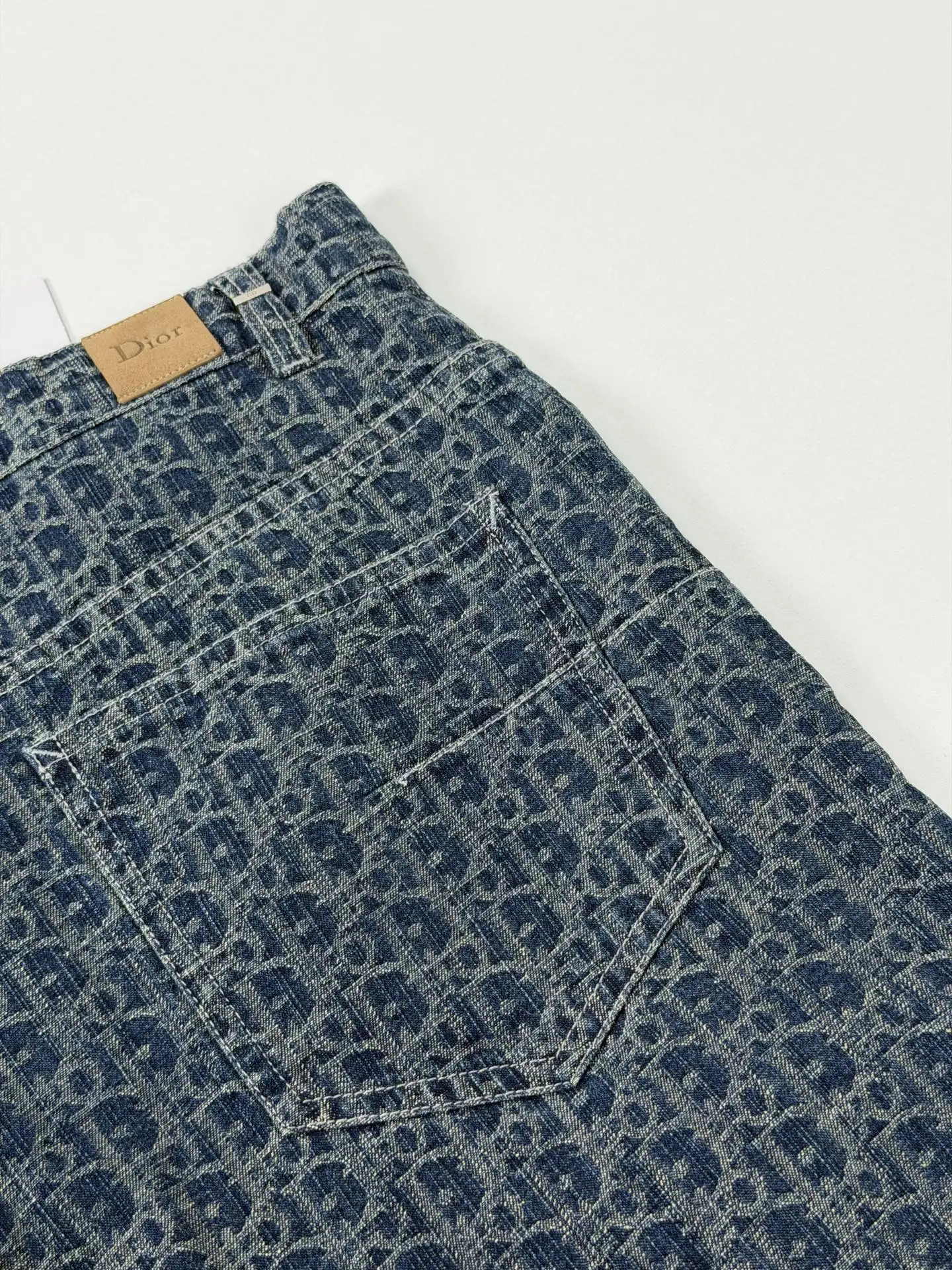 Oblique Jacquard Straight-Leg Denim Jeans D28020676 — view 8