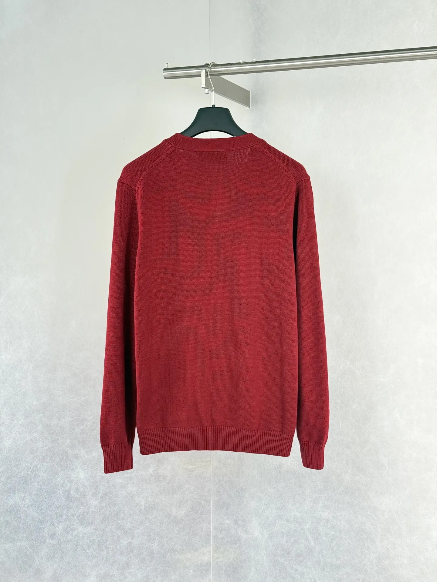 Logo-Embroidered V-Neck Knit Cardigan D28019199 — view 2