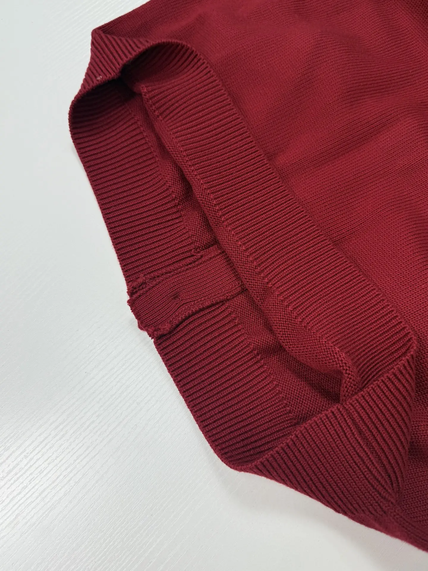Logo-Embroidered V-Neck Knit Cardigan D28019199 — view 7