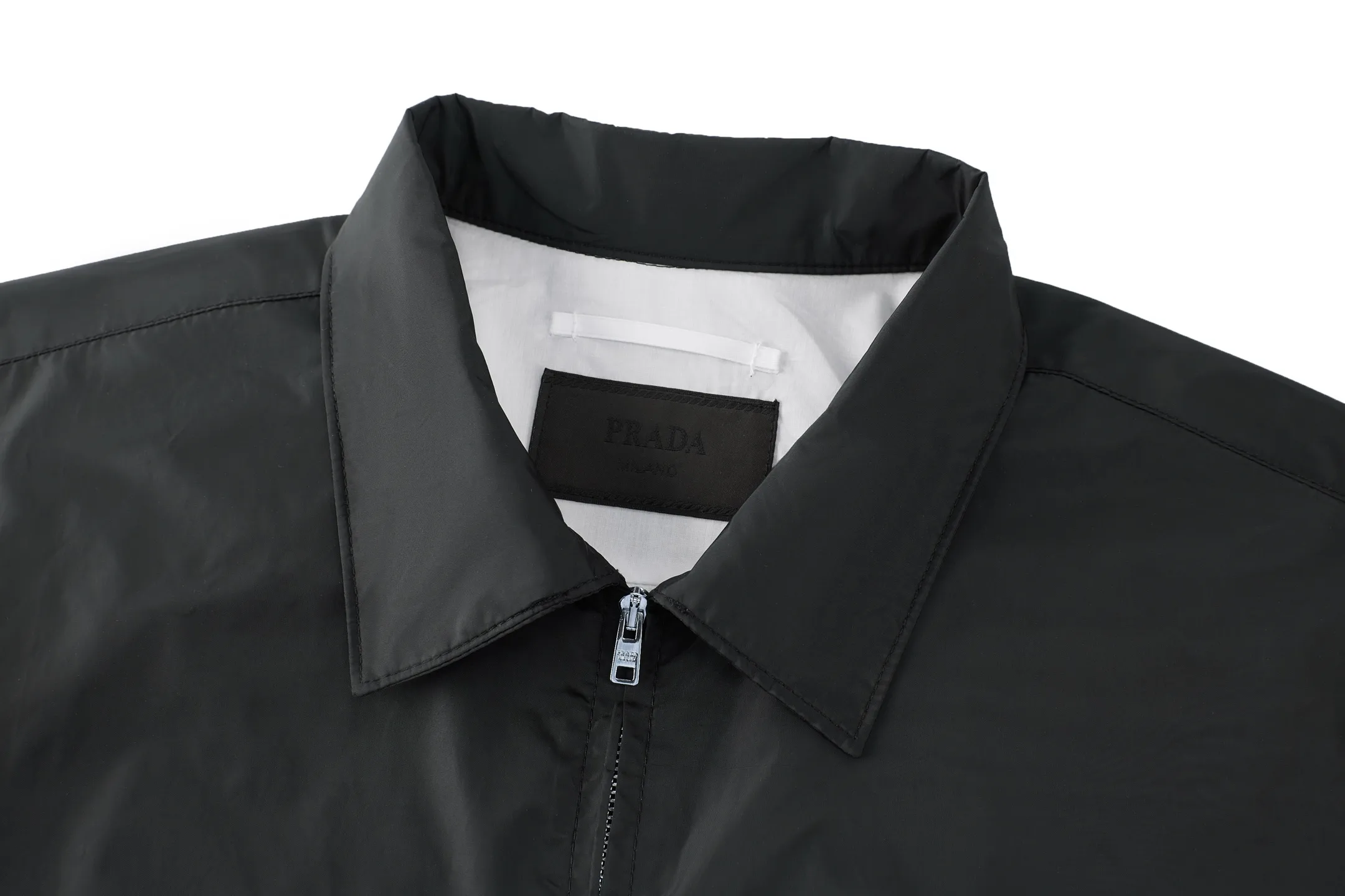 Logo-Plaque Re-Nylon Zip-Up Shirt Jacket D28021085 — view 3