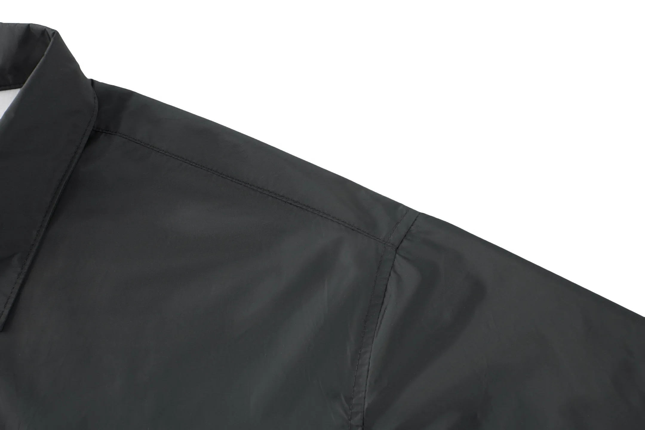 Logo-Plaque Re-Nylon Zip-Up Shirt Jacket D28021085 — view 5