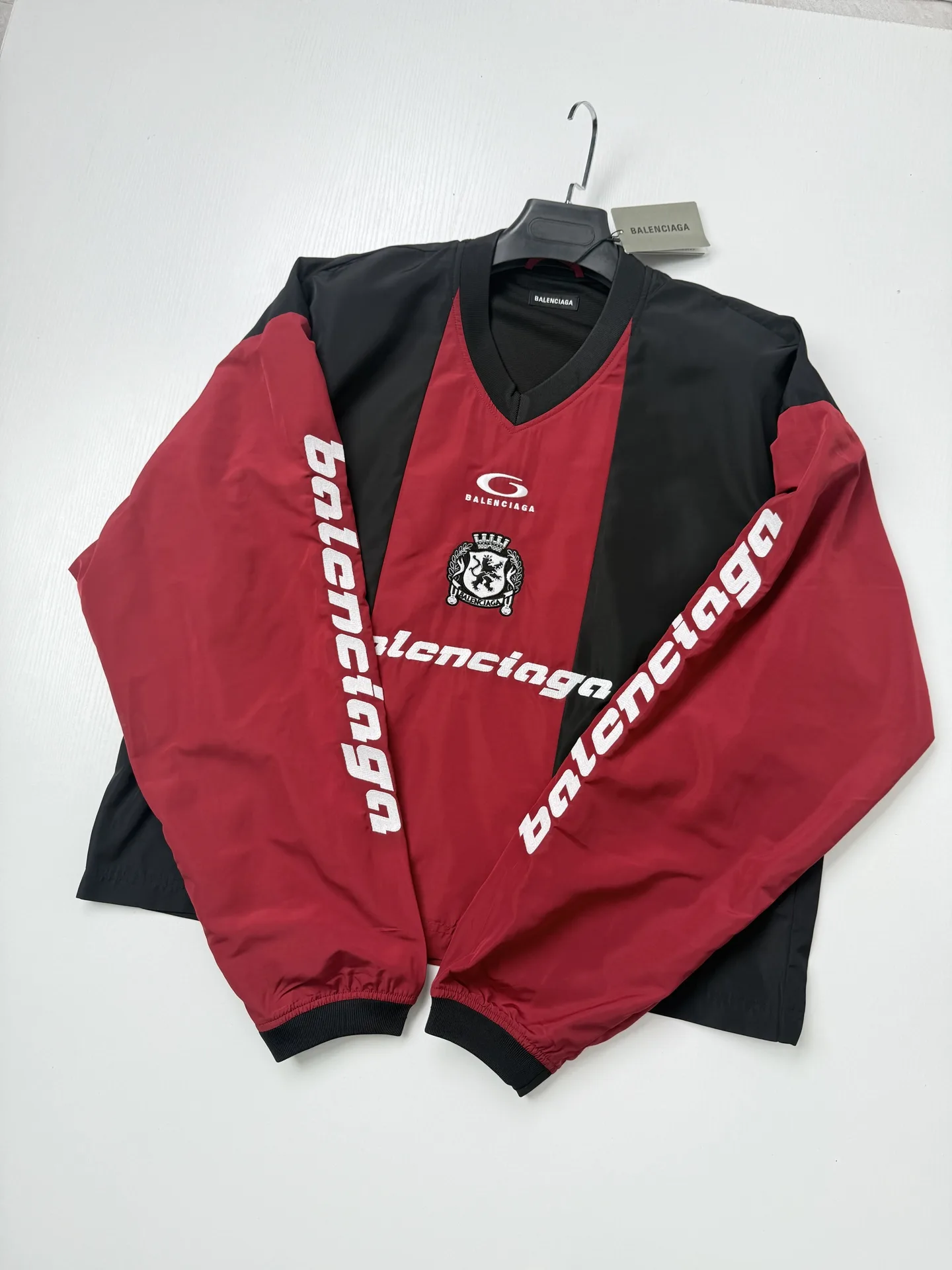 Embroidered Panel-Constructed Football Jersey D28520704 — view 3