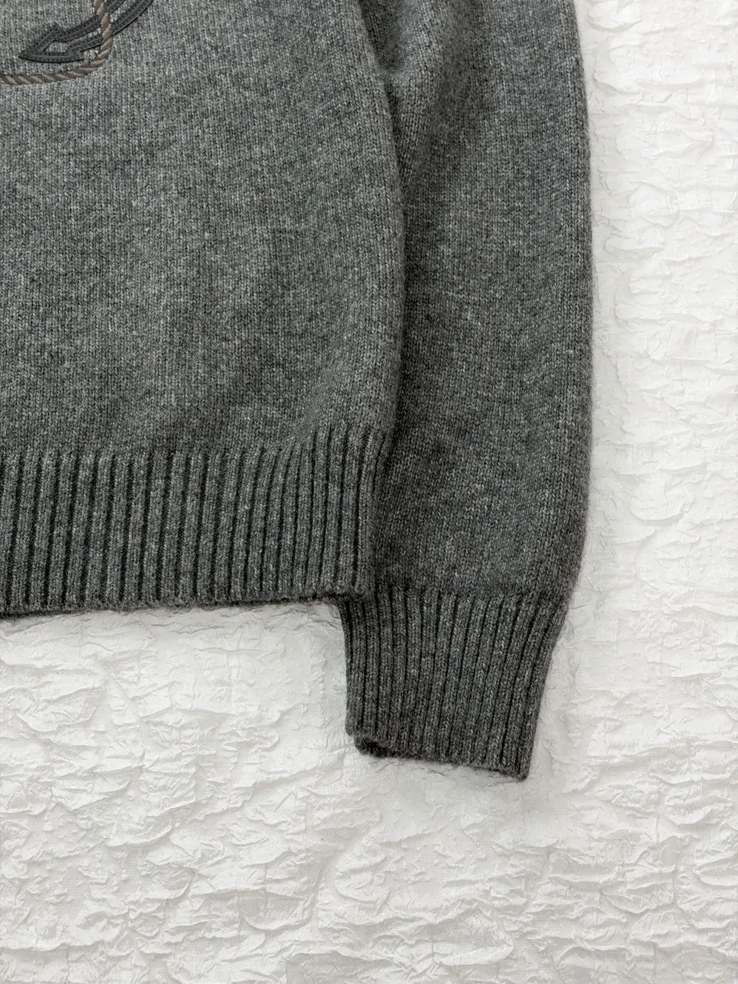 Anchor Embroidered Wool-Blend Crew-Neck Sweater D28519190 — view 7