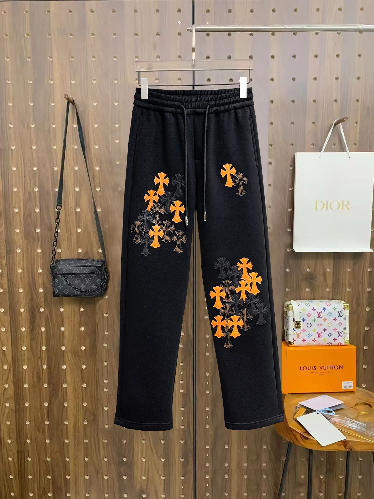 Cross Patch Logo Sweatpants D29014523