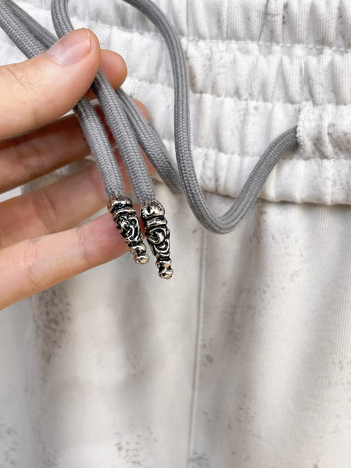 Logo-Appliqué Acid-Wash Sweatpants D29014591 — view 9