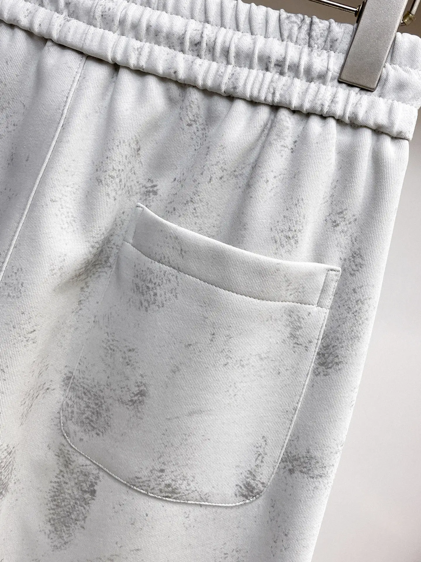 Logo-Appliqué Acid-Wash Sweatpants D29014591 — view 12
