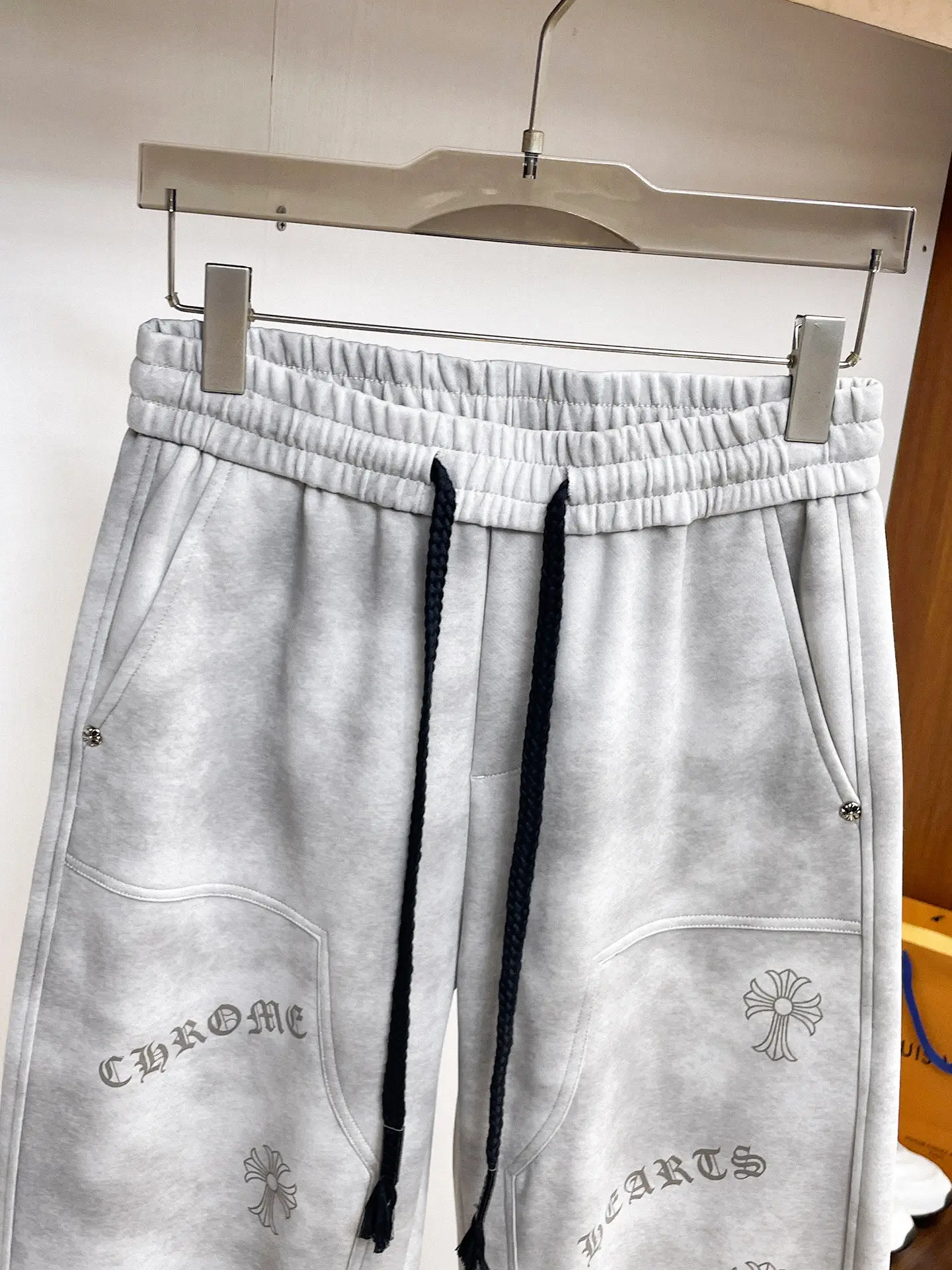 Logo-Print Acid-Wash Sweatpants D29014595 — view 3