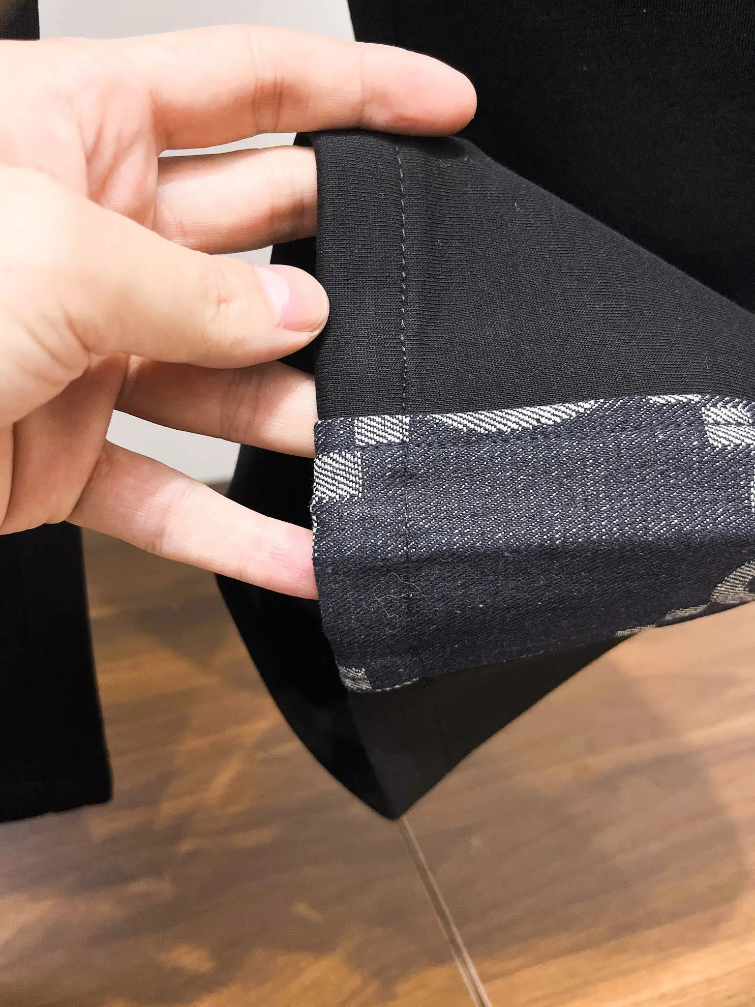 Logo-Print Side-Stripe Sweatpants D29014507 — view 8