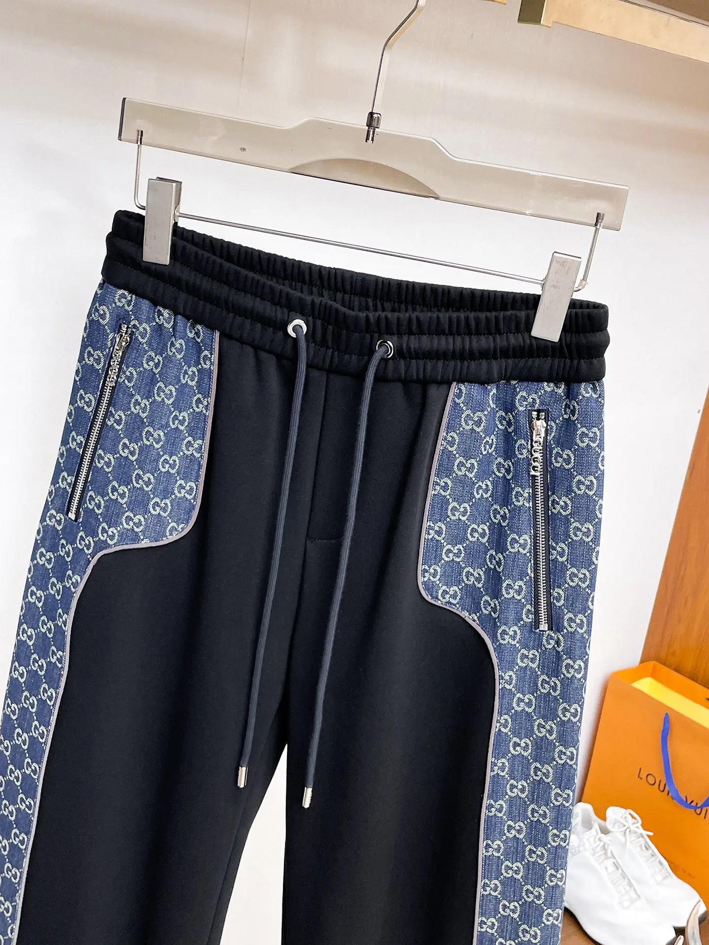 Monogram Panel Drawstring Sweatpants D29014513 — view 3