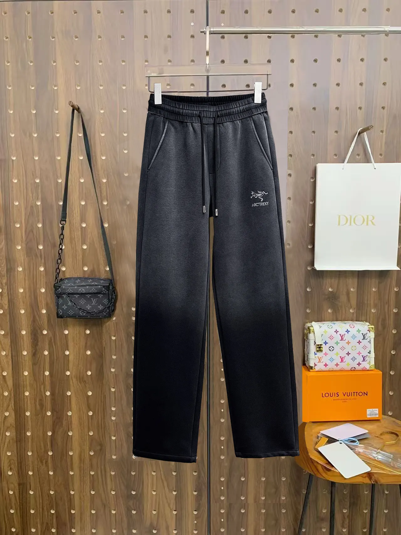 Logo-Embroidered Cotton-Blend Sweatpants D29014631