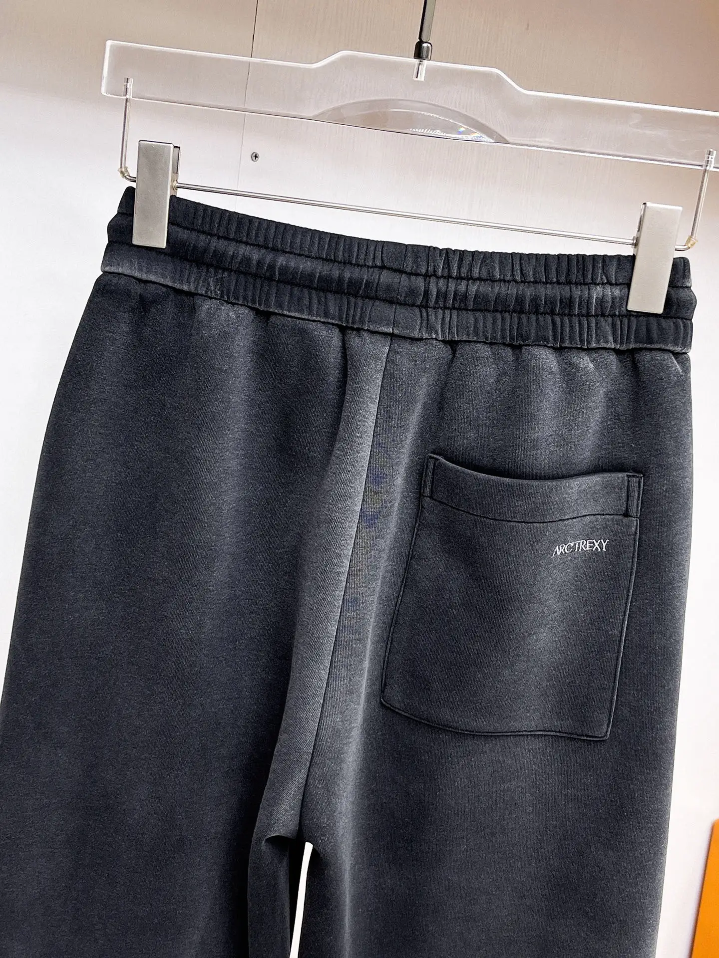 Logo-Embroidered Cotton-Blend Sweatpants D29014631 — view 7