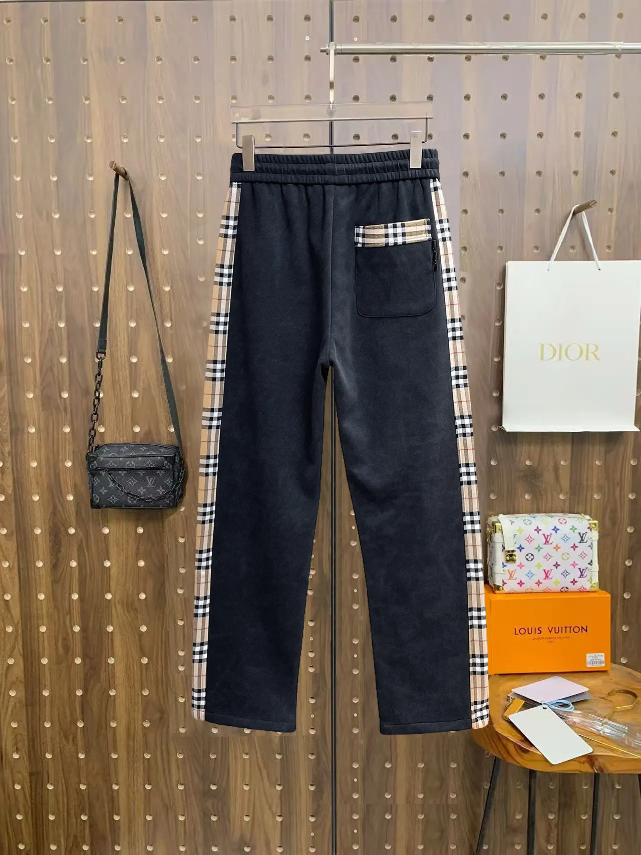 Check-Trimmed Cotton-Blend Sweatpants D29014646 — view 2