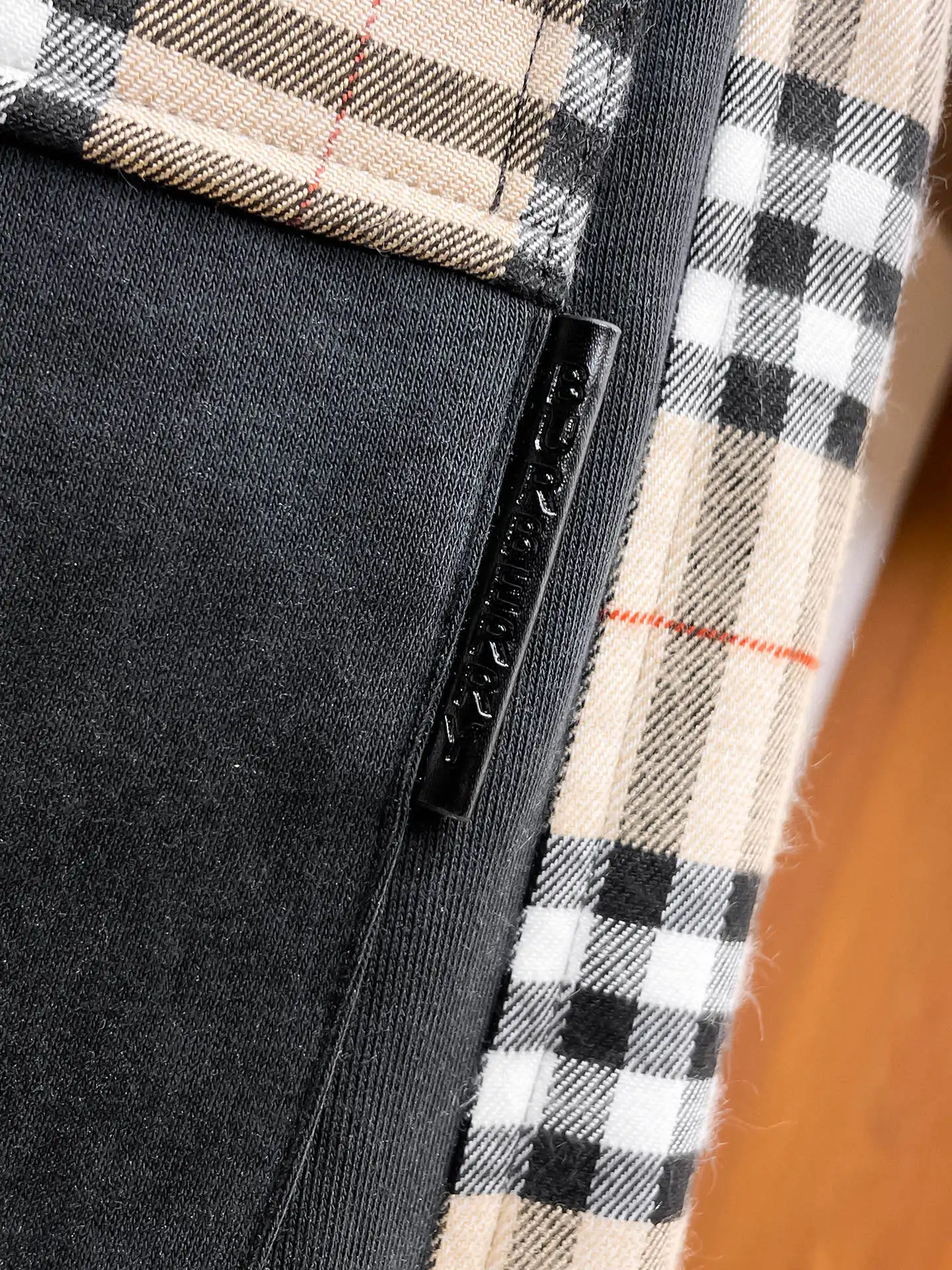 Check-Trimmed Cotton-Blend Sweatpants D29014646 — view 9