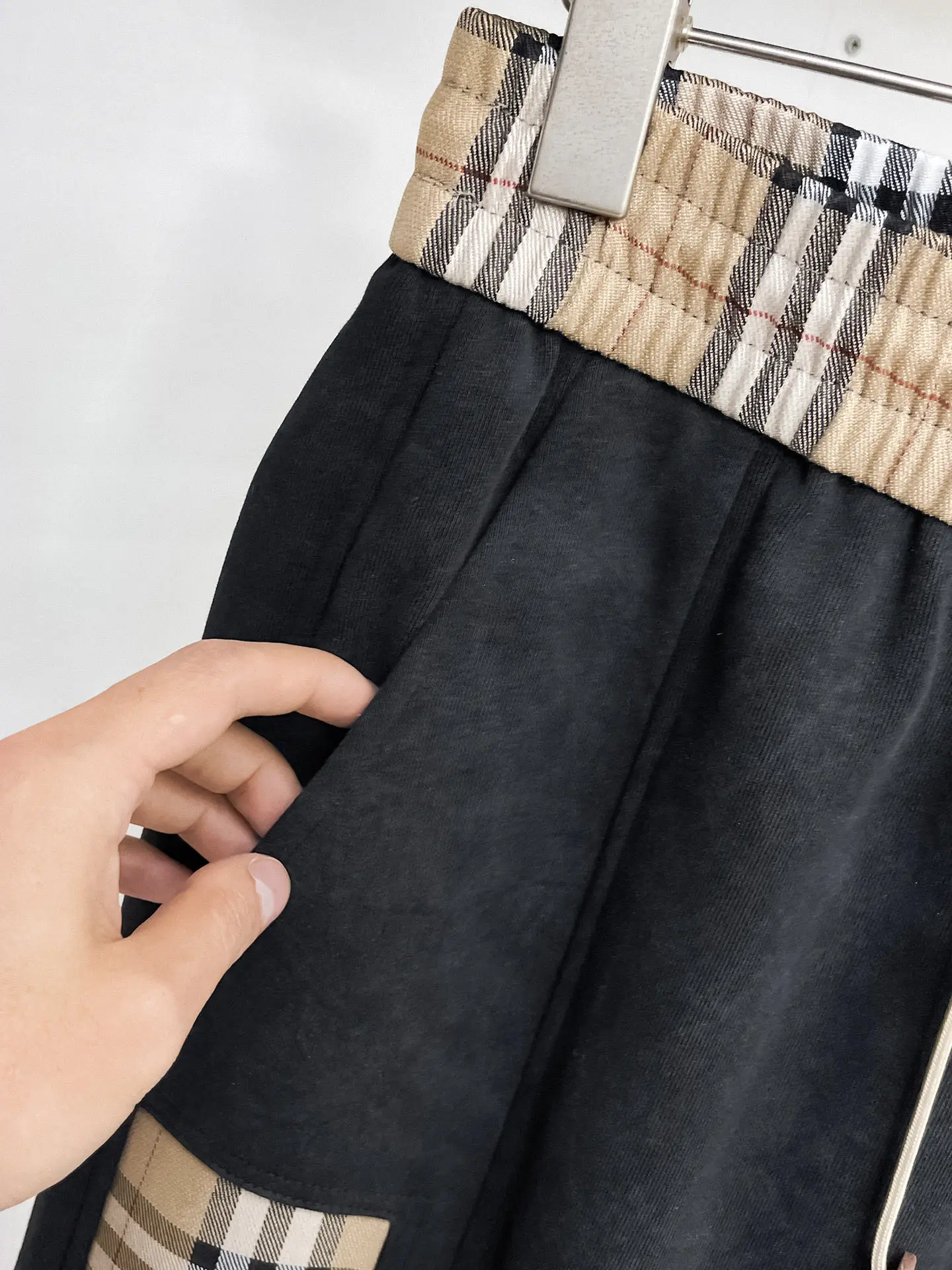 Check-Panelled Drawstring Sweatpants D29014590 — view 4