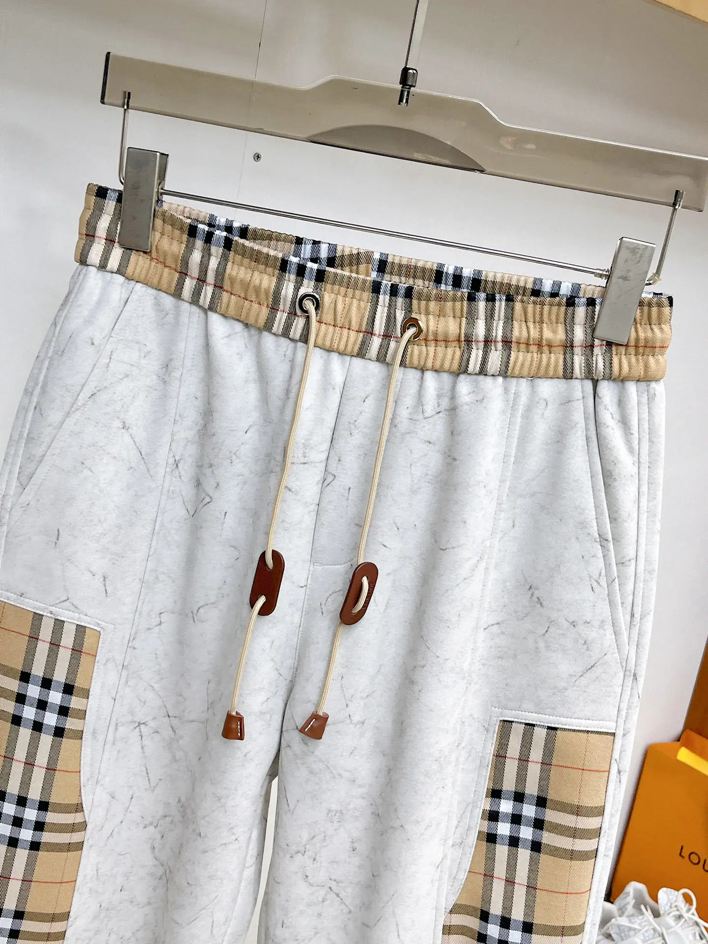 Check-Panel Drawstring Sweatpants D29014589 — view 3