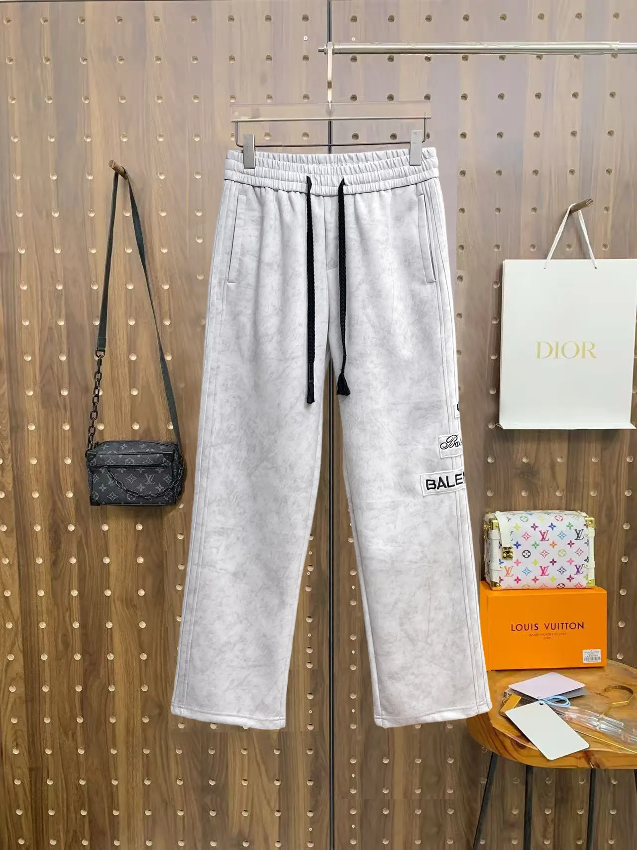 Logo-Patch Straight-Leg Sweatpants D29014647