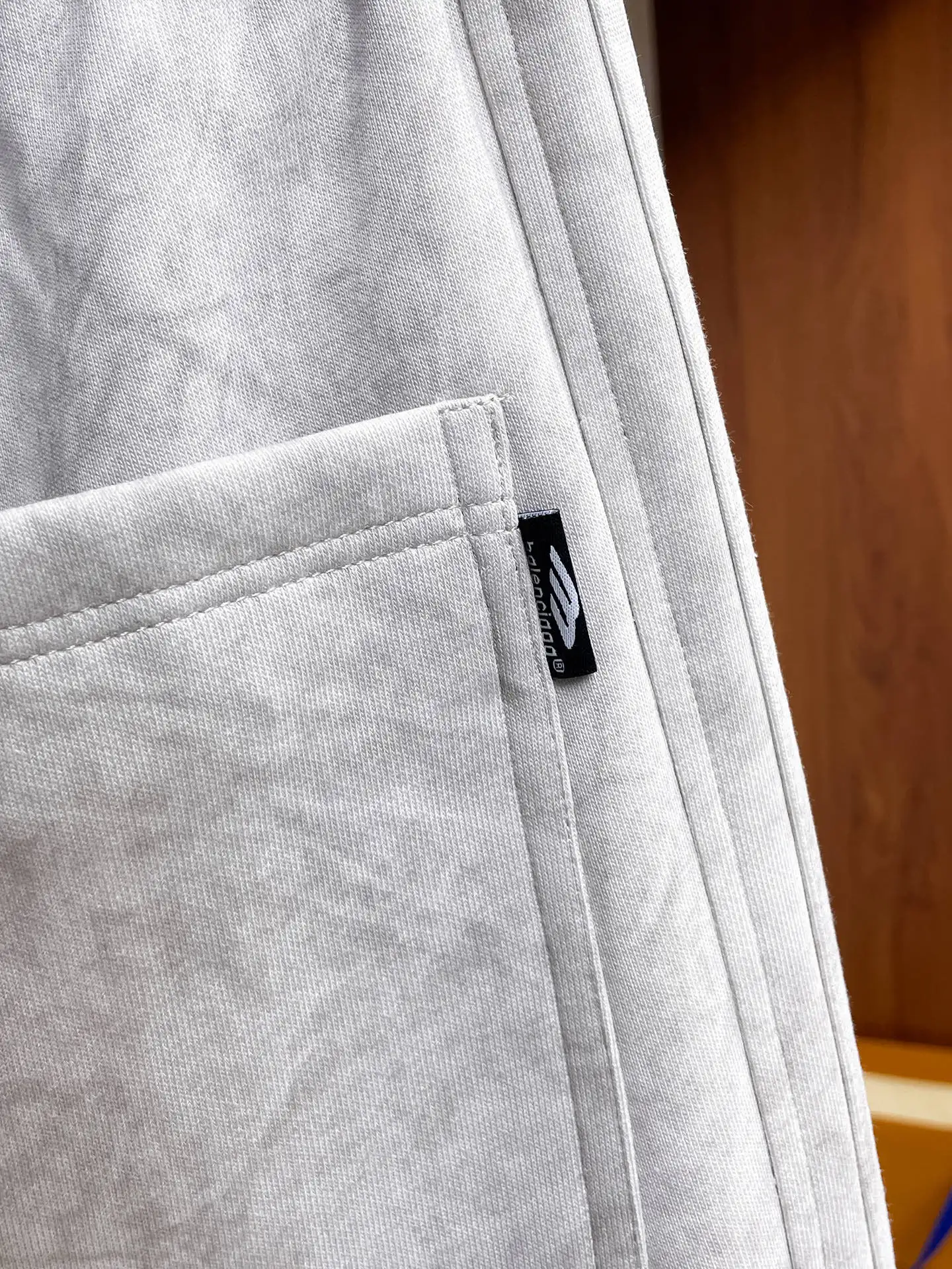 Logo-Patch Straight-Leg Sweatpants D29014647 — view 9