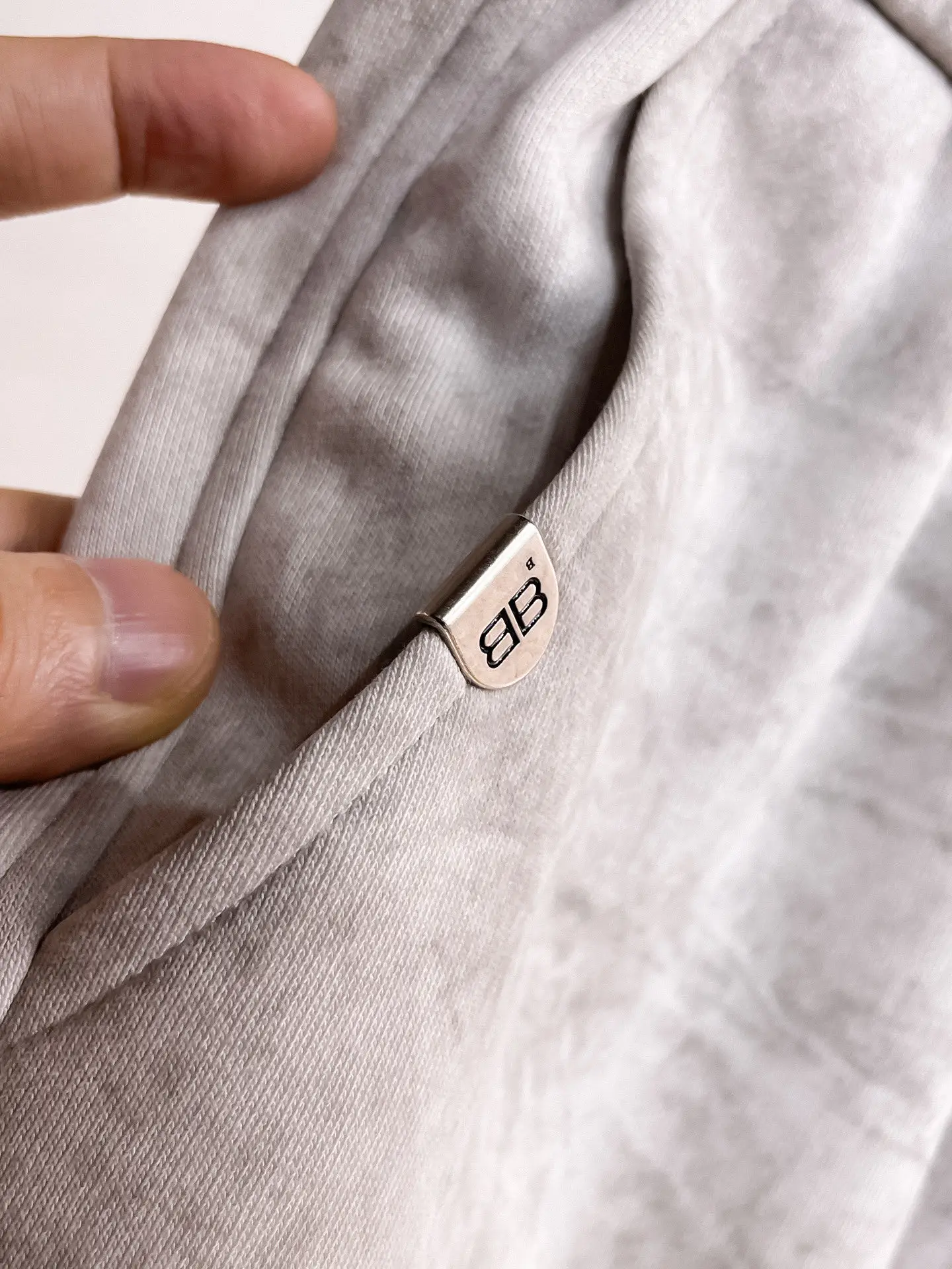 Logo-Print Acid-Wash Sweatpants D29014477 — view 6