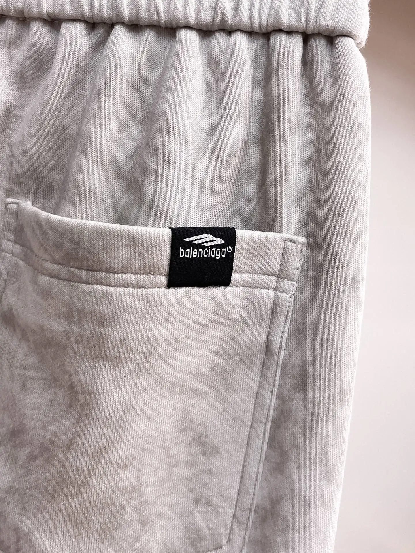 Logo-Print Acid-Wash Sweatpants D29014477 — view 10