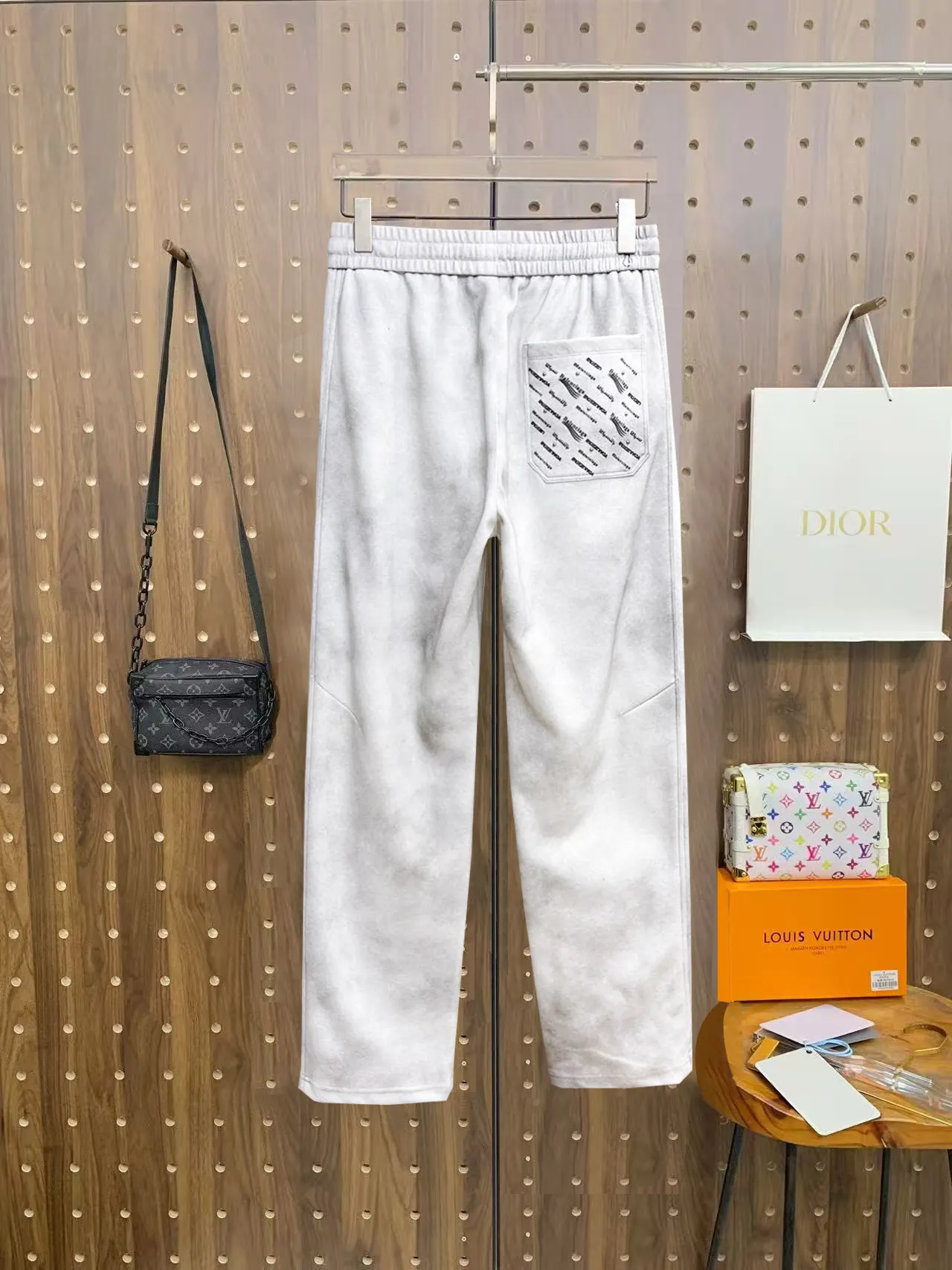 Logo-Print Side-Stripe Sweatpants D29014505 — view 2