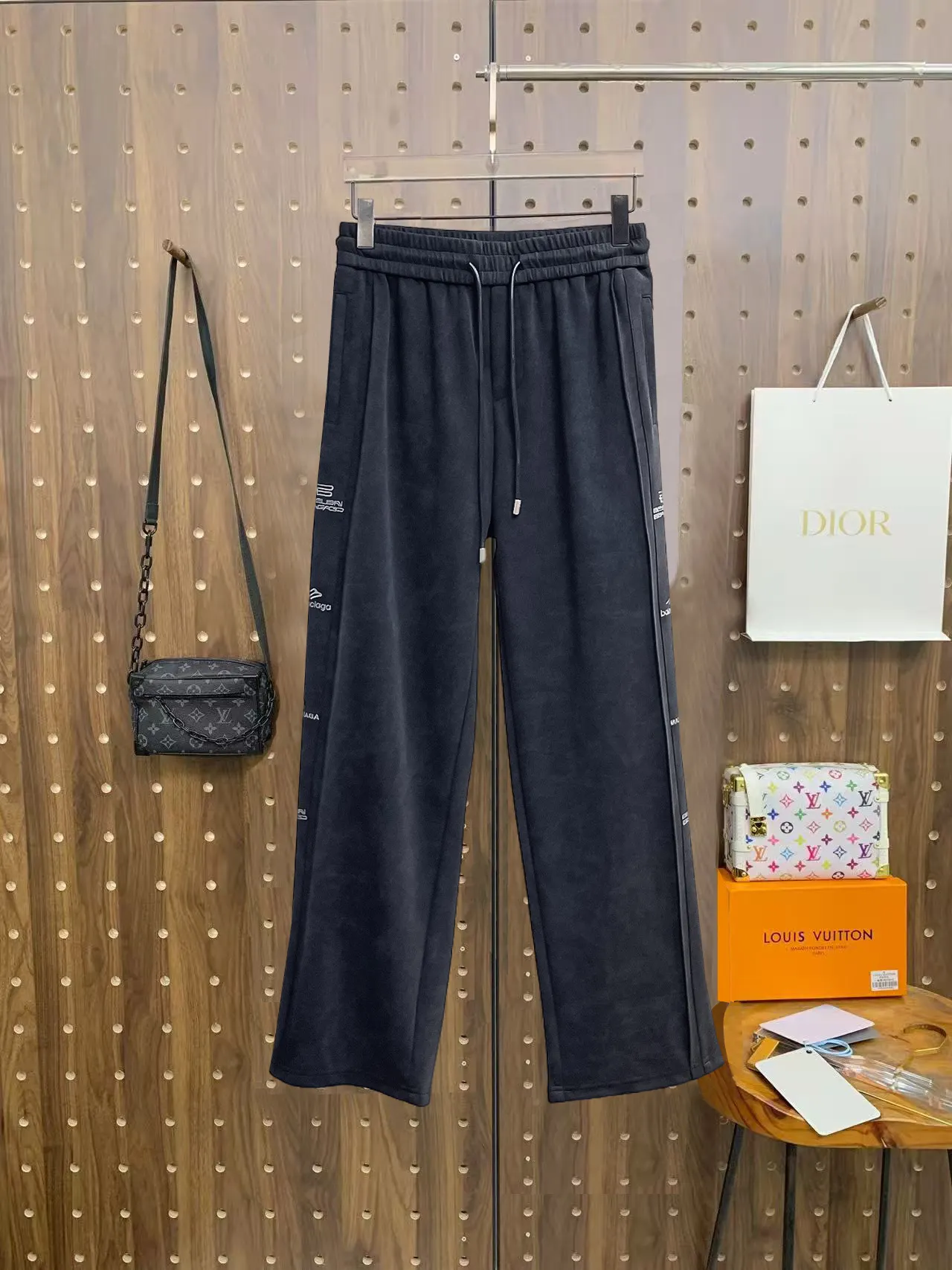 Logo-Print Wide-Leg Sweatpants D29014483