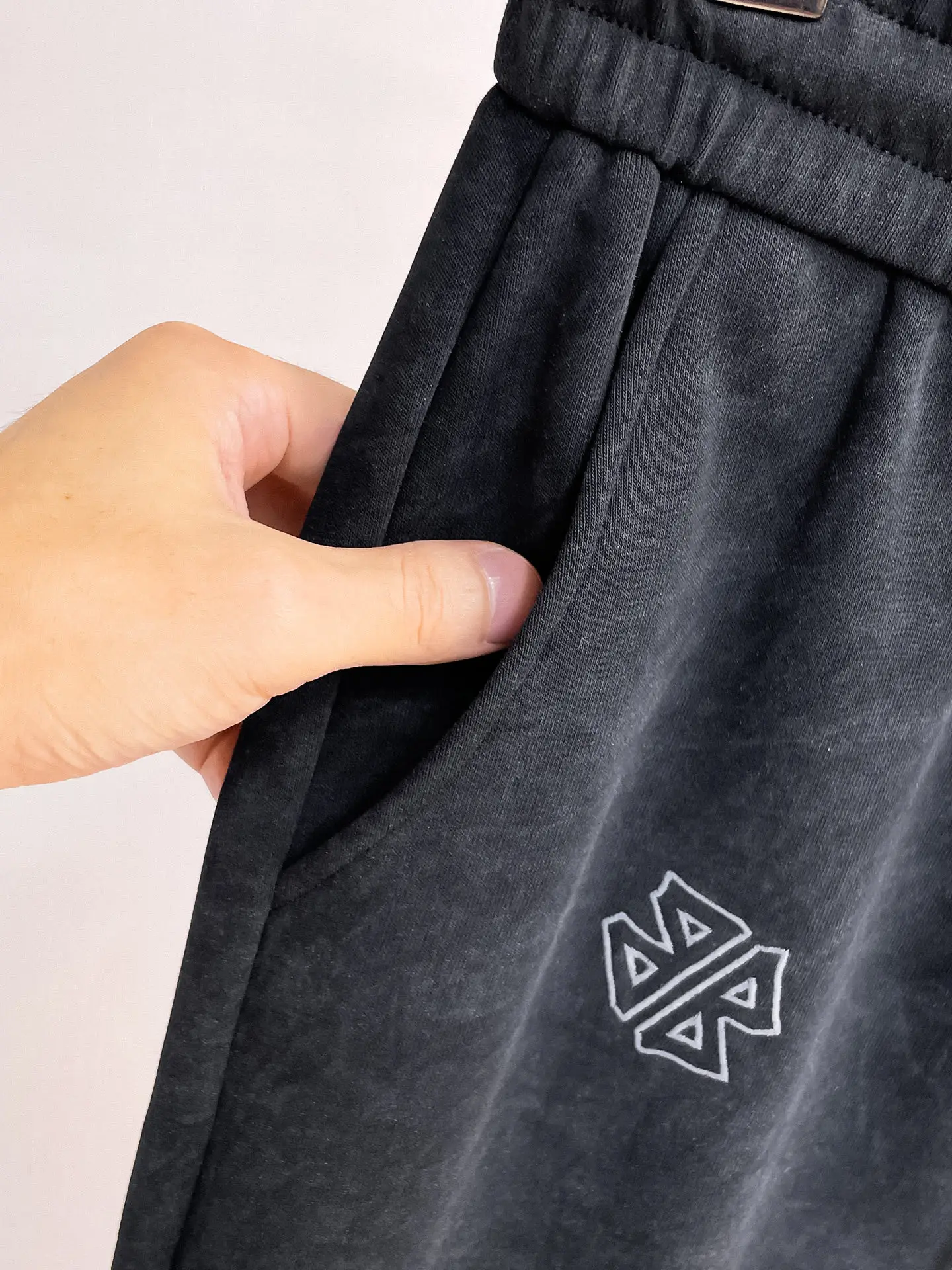 Logo-Print Cotton-Blend Sweatpants D29014489 — view 4