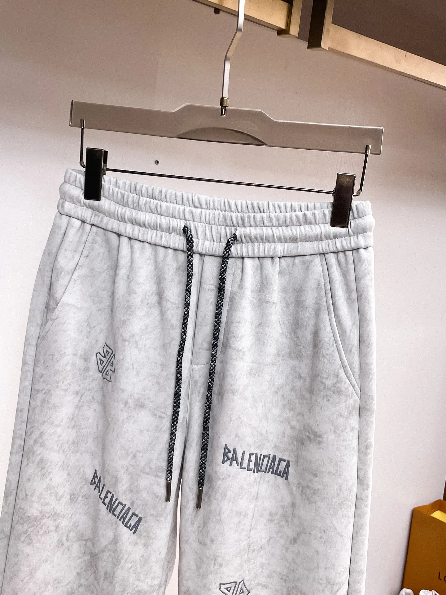 Logo-Print Wide-Leg Sweatpants D29014488 — view 3