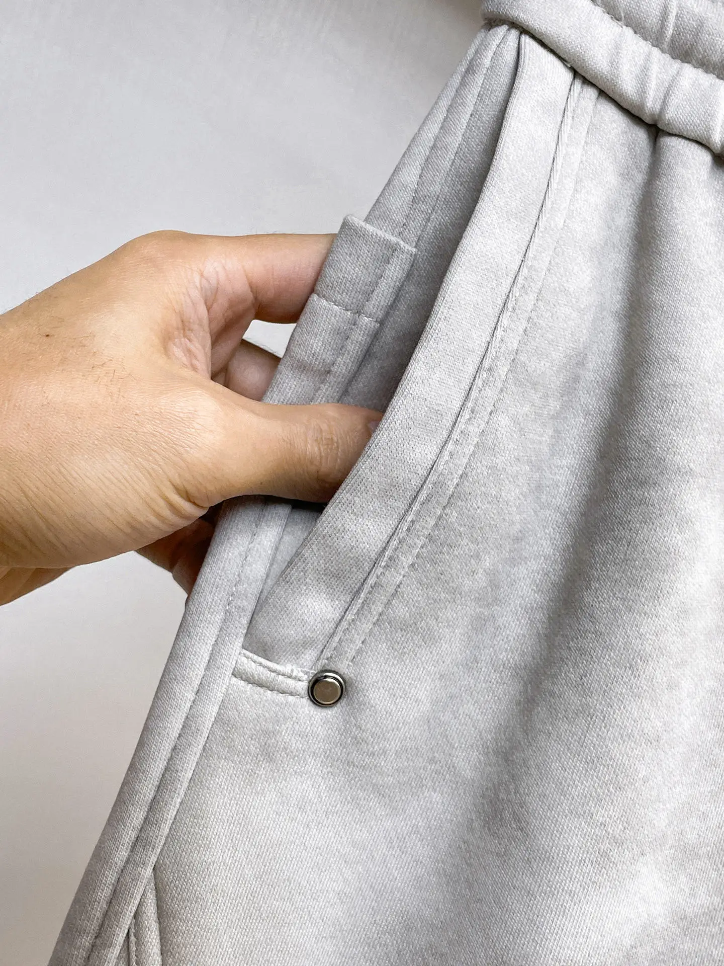 Logo-Appliquéd Acid-Wash Sweatpants D29014510 — view 5