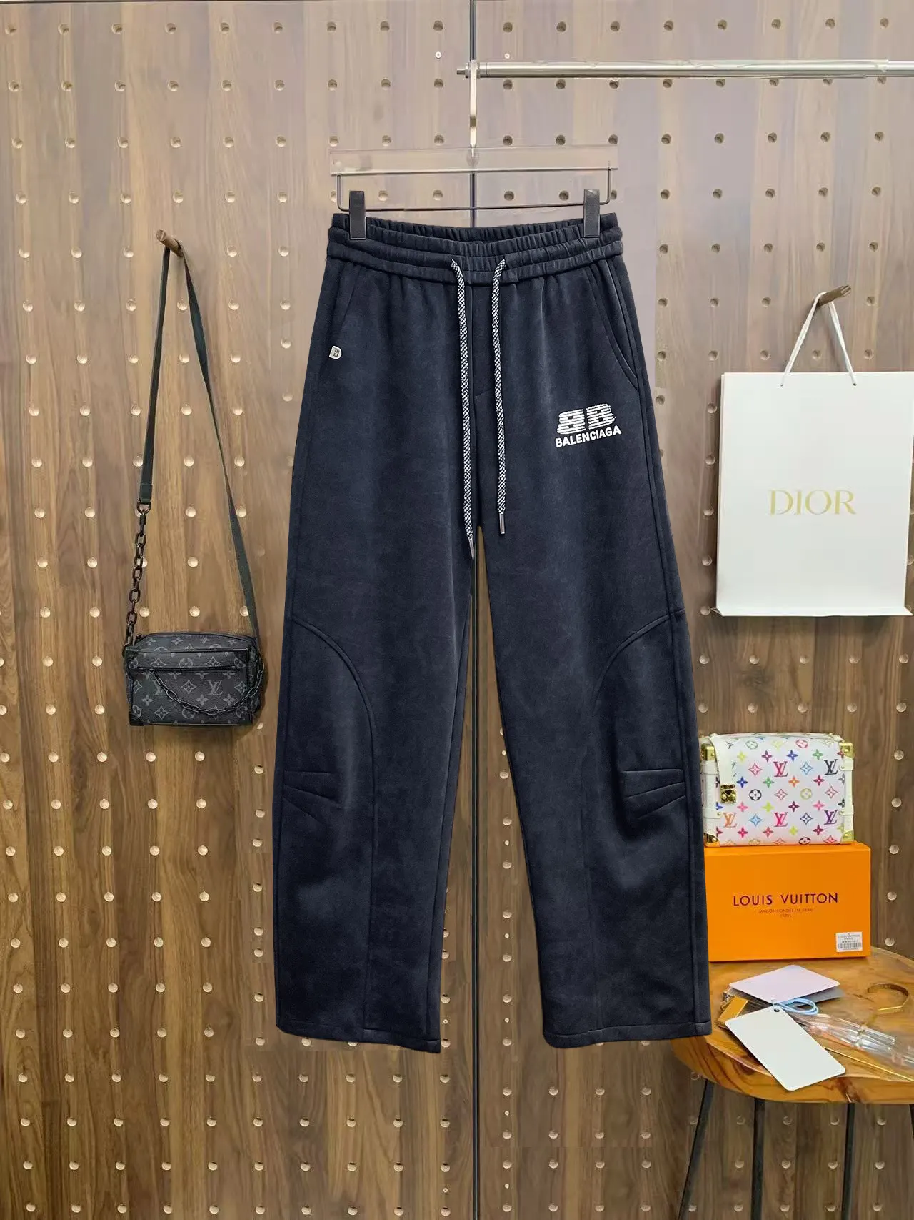 Logo-Print Wide-Leg Sweatpants D29014478