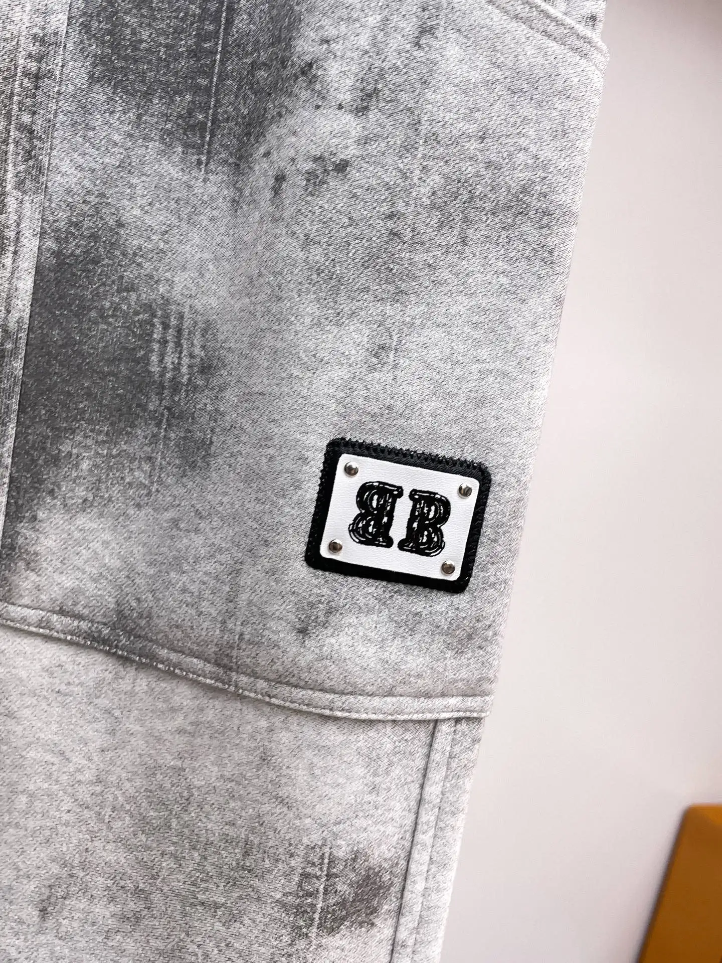 Logo-Patch Acid-Wash Sweatpants D29014485 — view 5