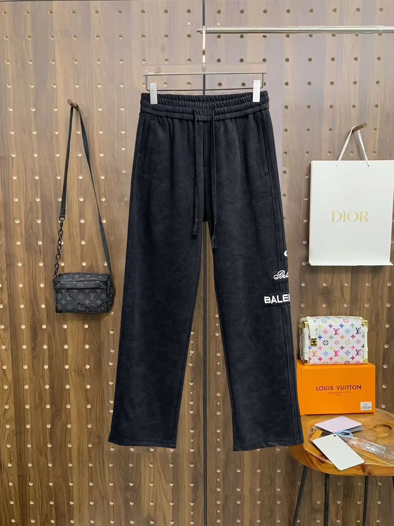 Logo-Patch Straight-Leg Sweatpants D29014648
