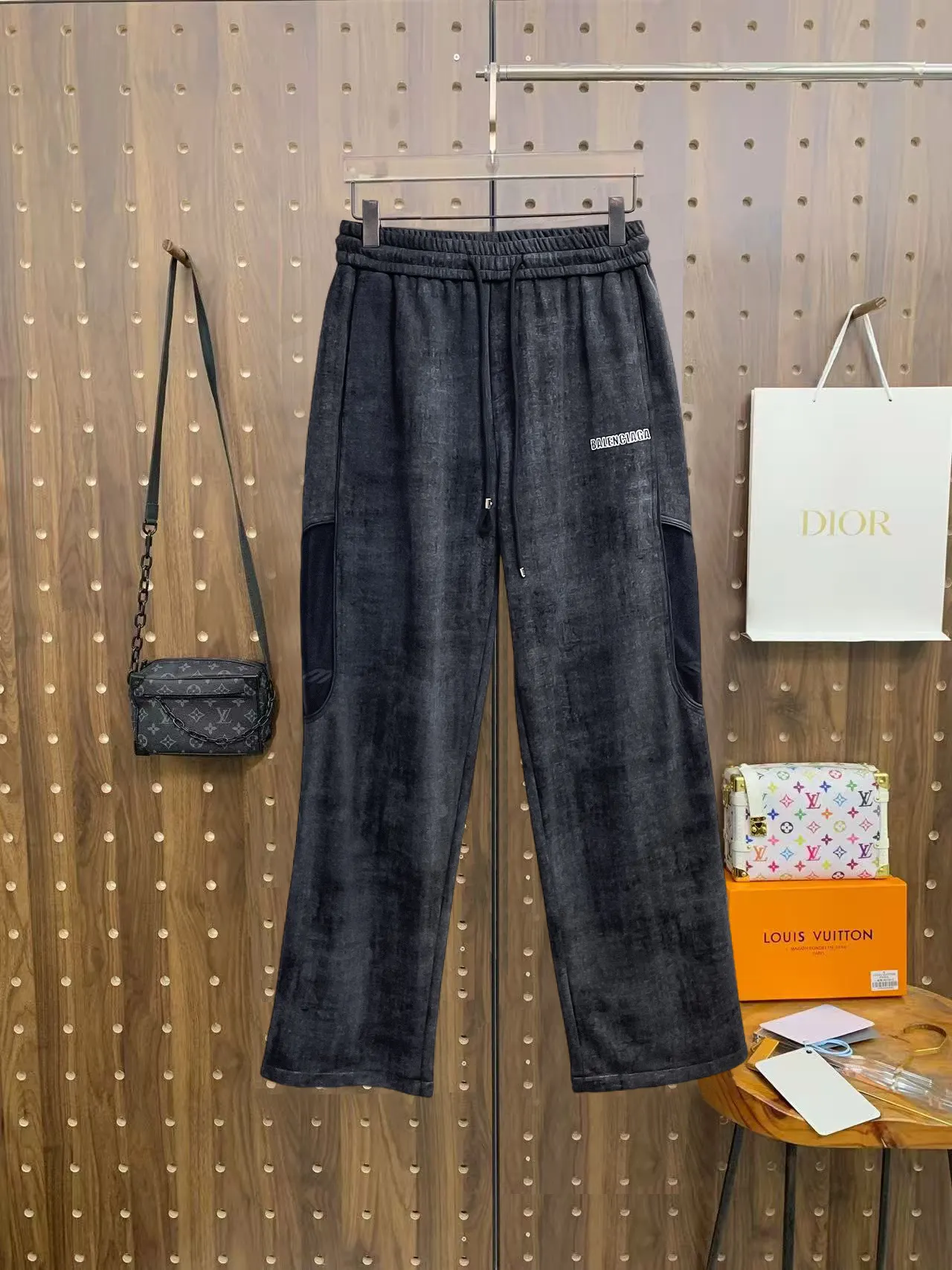 Logo-Print Wide-Leg Sweatpants D29014480
