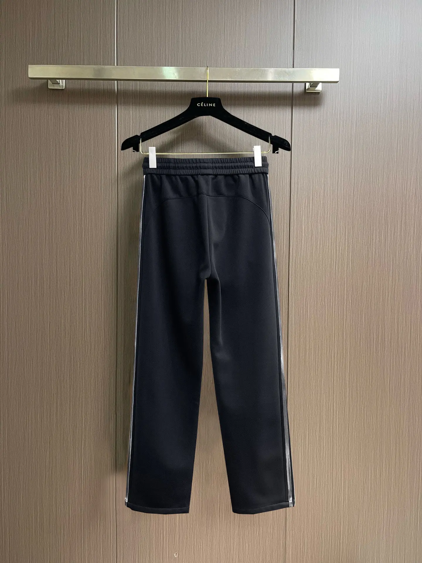 Logo-Embroidered Side-Stripe Sweatpants D29014606 — view 2