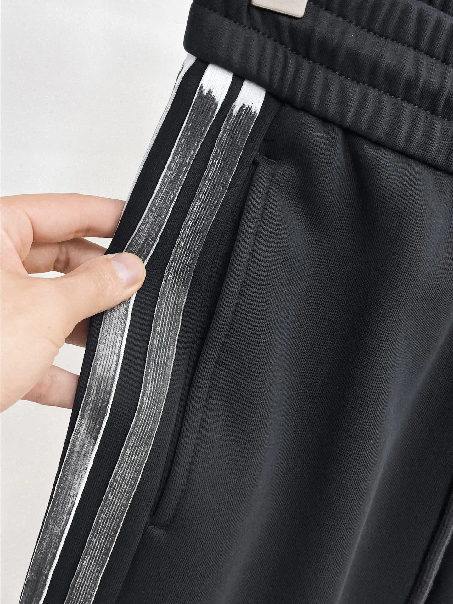 Logo-Embroidered Side-Stripe Sweatpants D29014606 — view 5