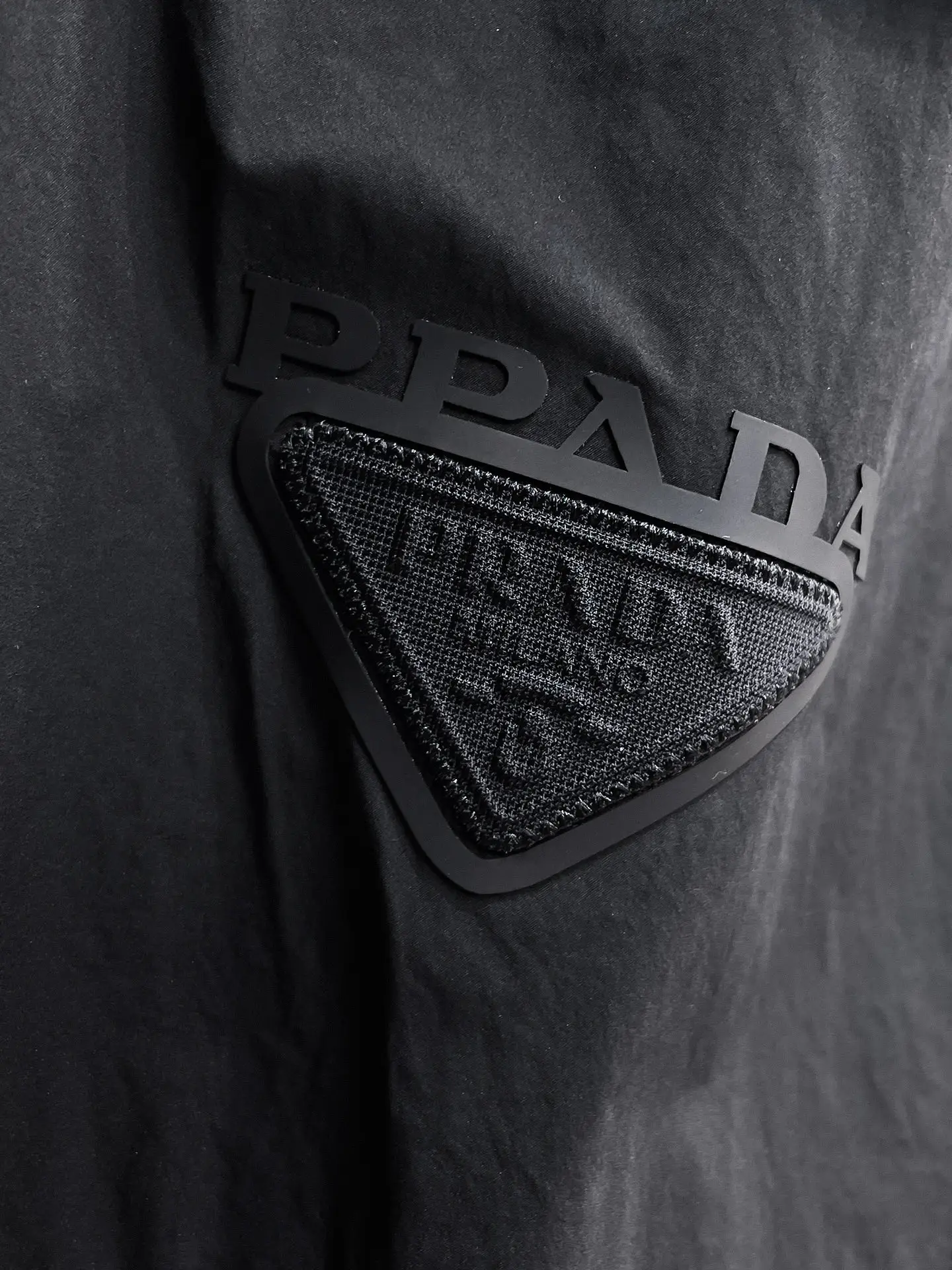 Logo-Patch Straight-Leg Cargo Trousers D29014652 — view 5
