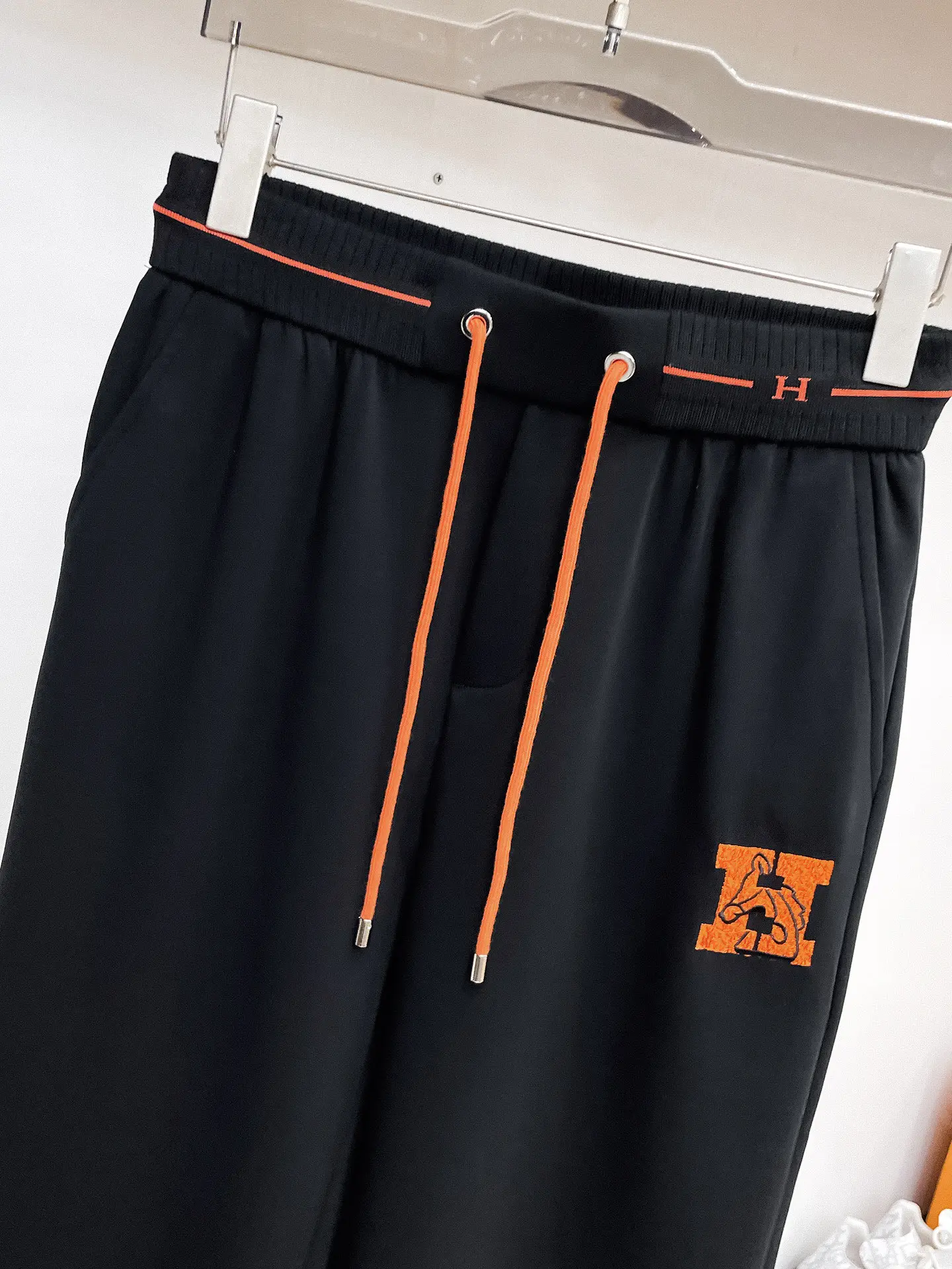 Logo-Embroidered Drawstring Sweatpants D29014569 — view 3